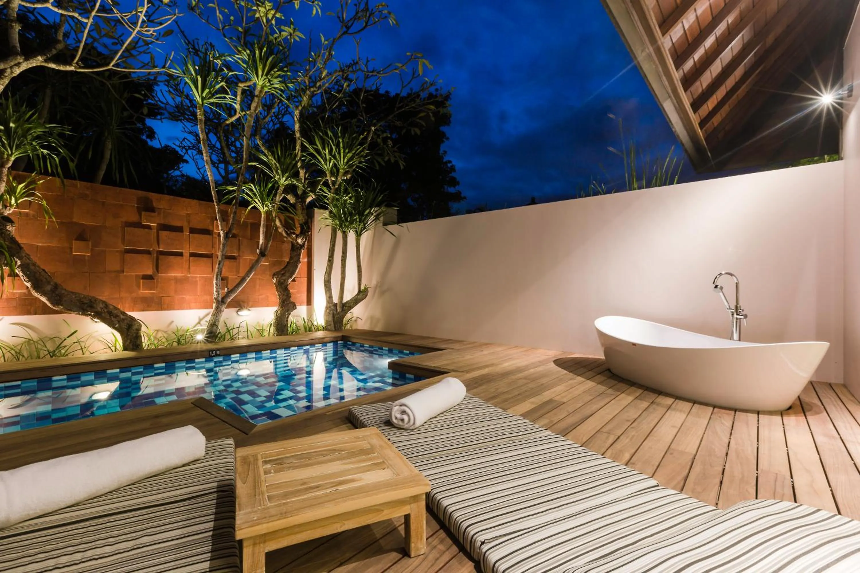 Garden in Downtown Villas