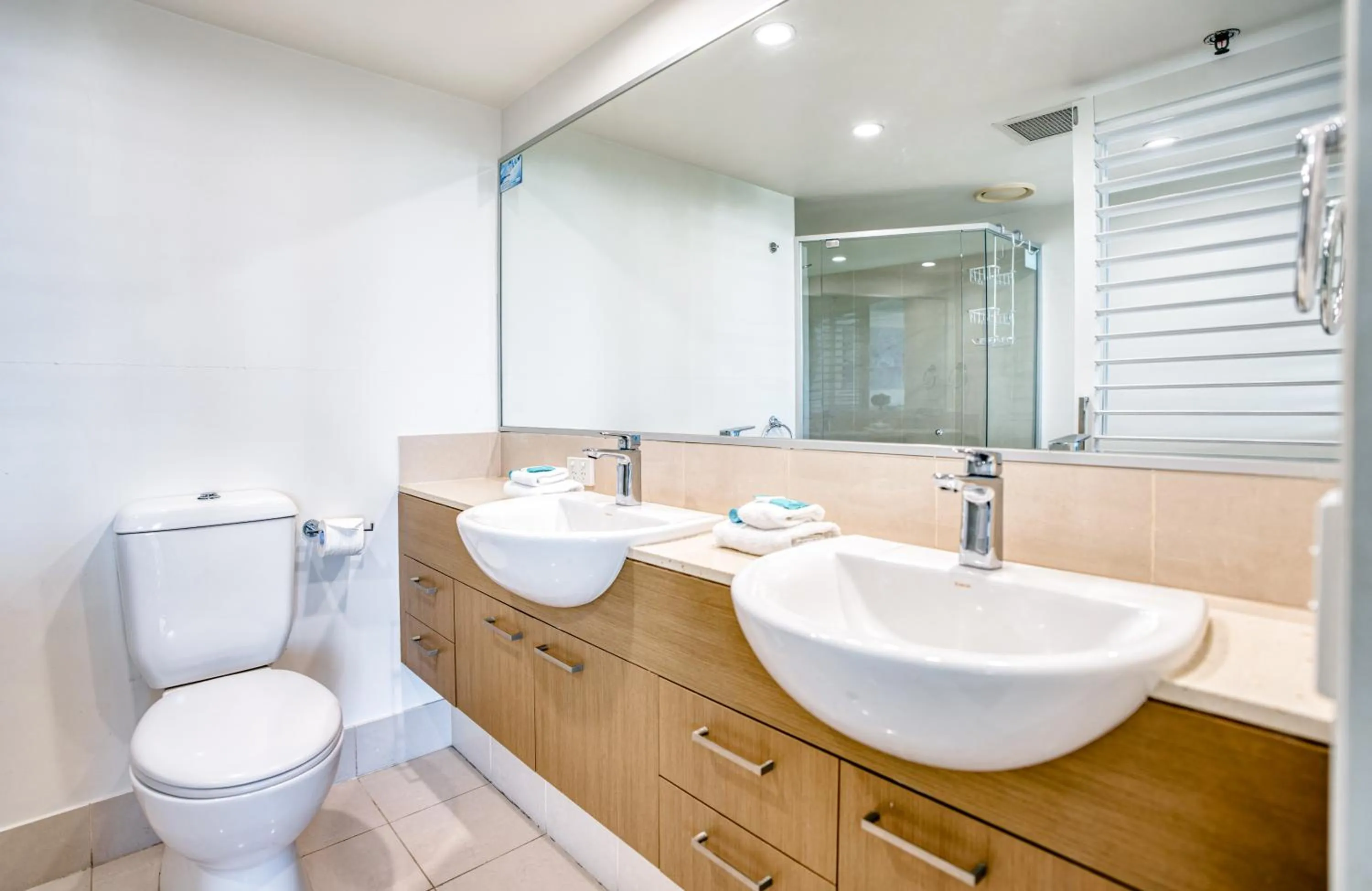 Toilet in Cilento Mooloolaba