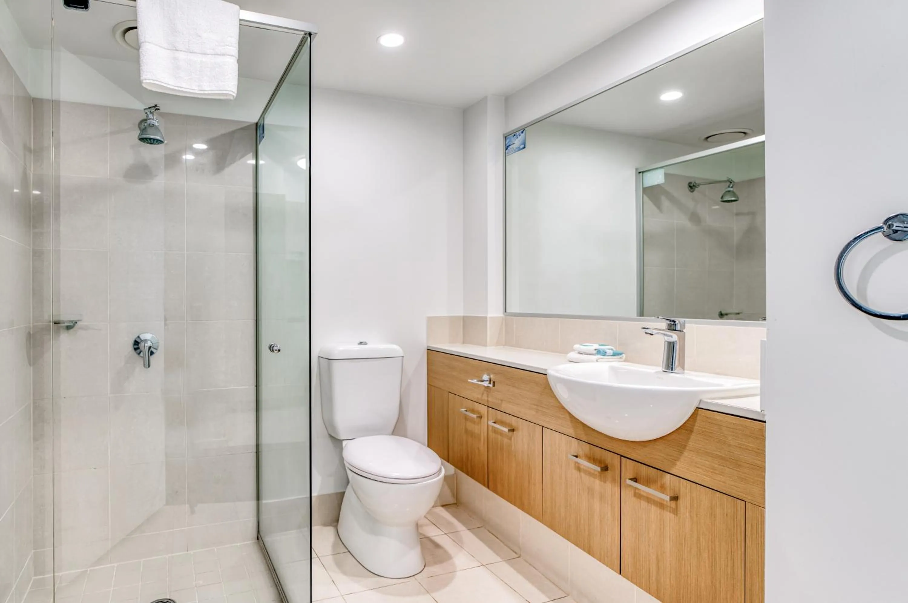 Shower in Cilento Mooloolaba