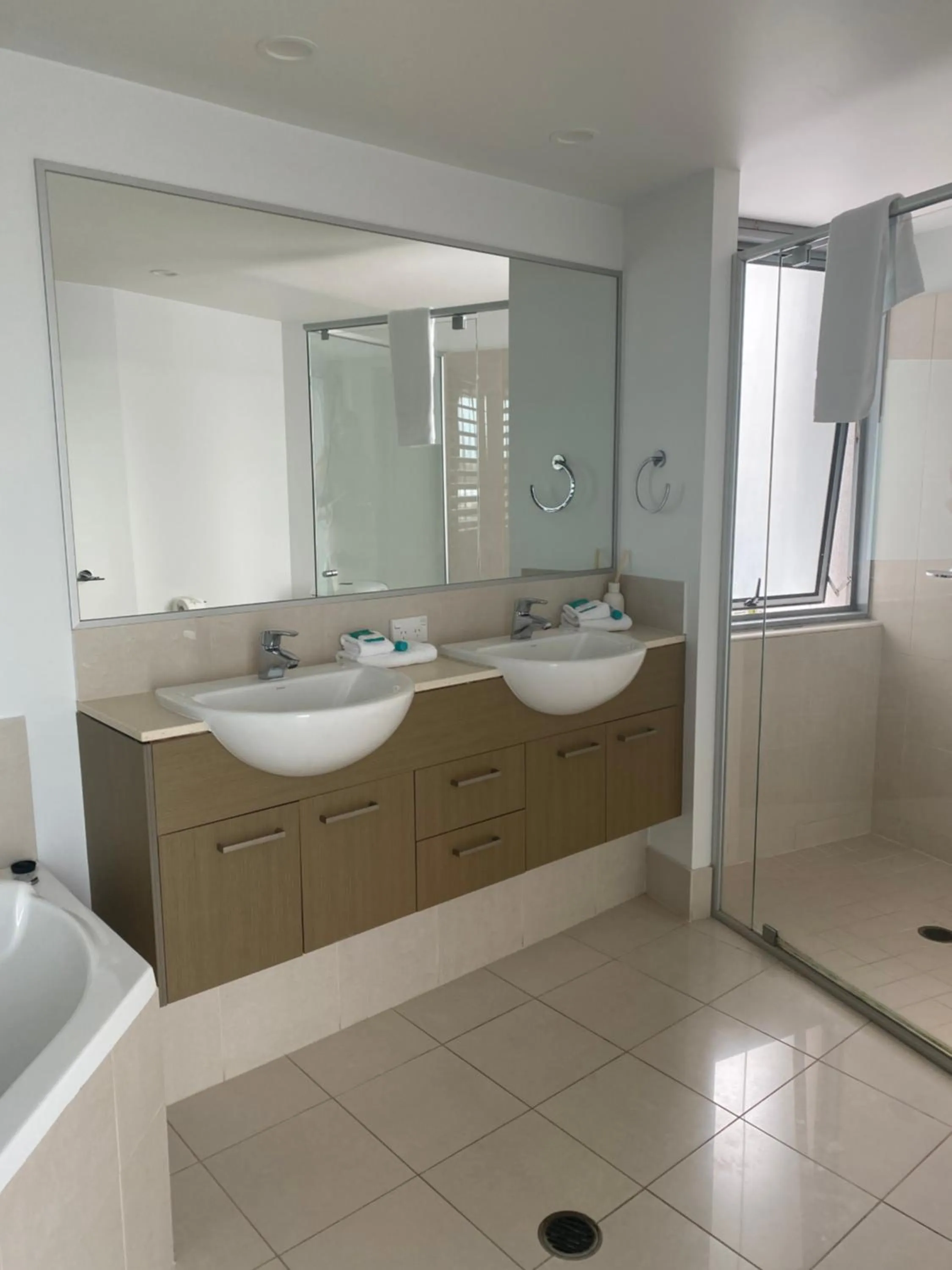 Shower in Cilento Mooloolaba