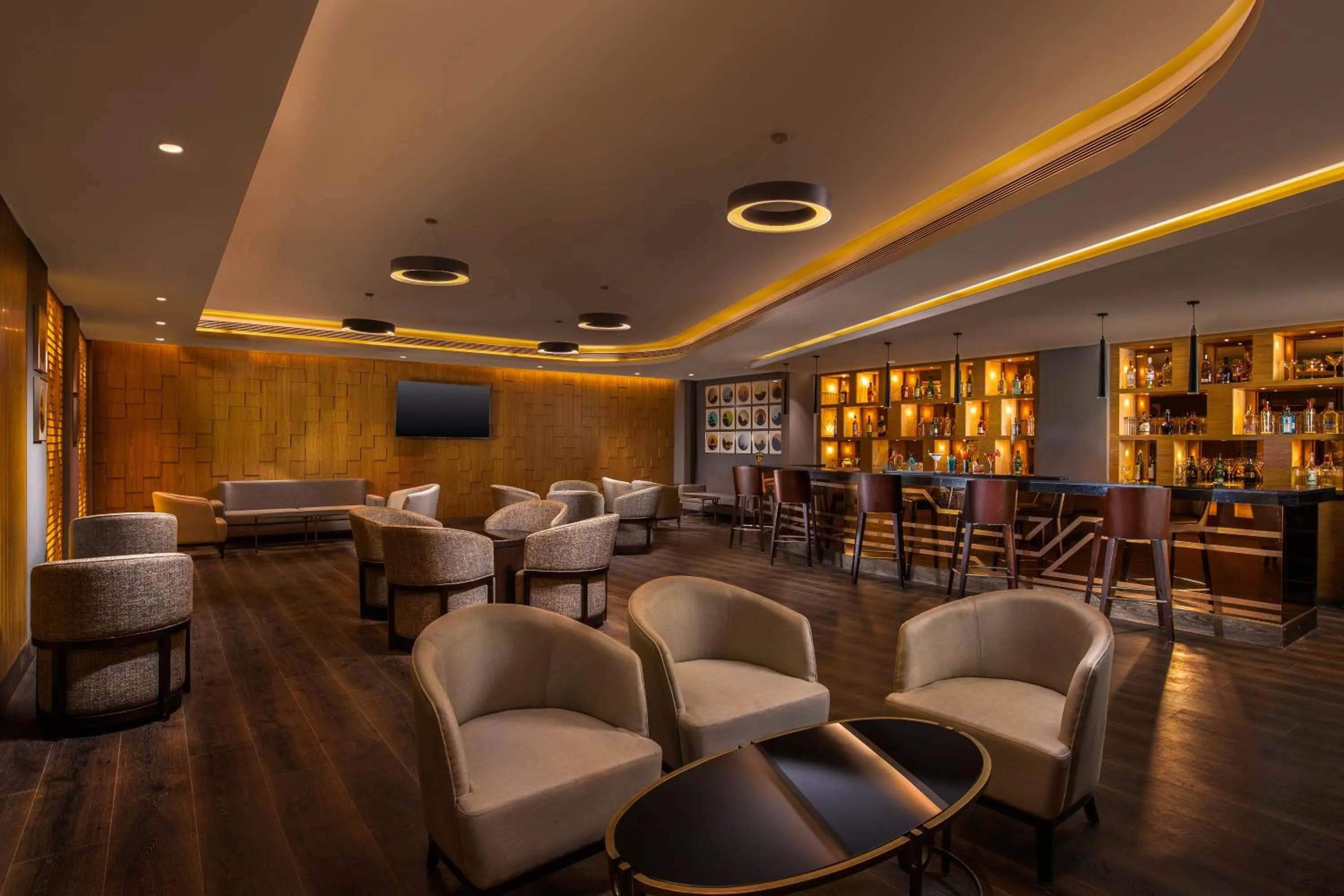 Lounge or bar in Holiday Inn Agra MG Road an IHG Hotel