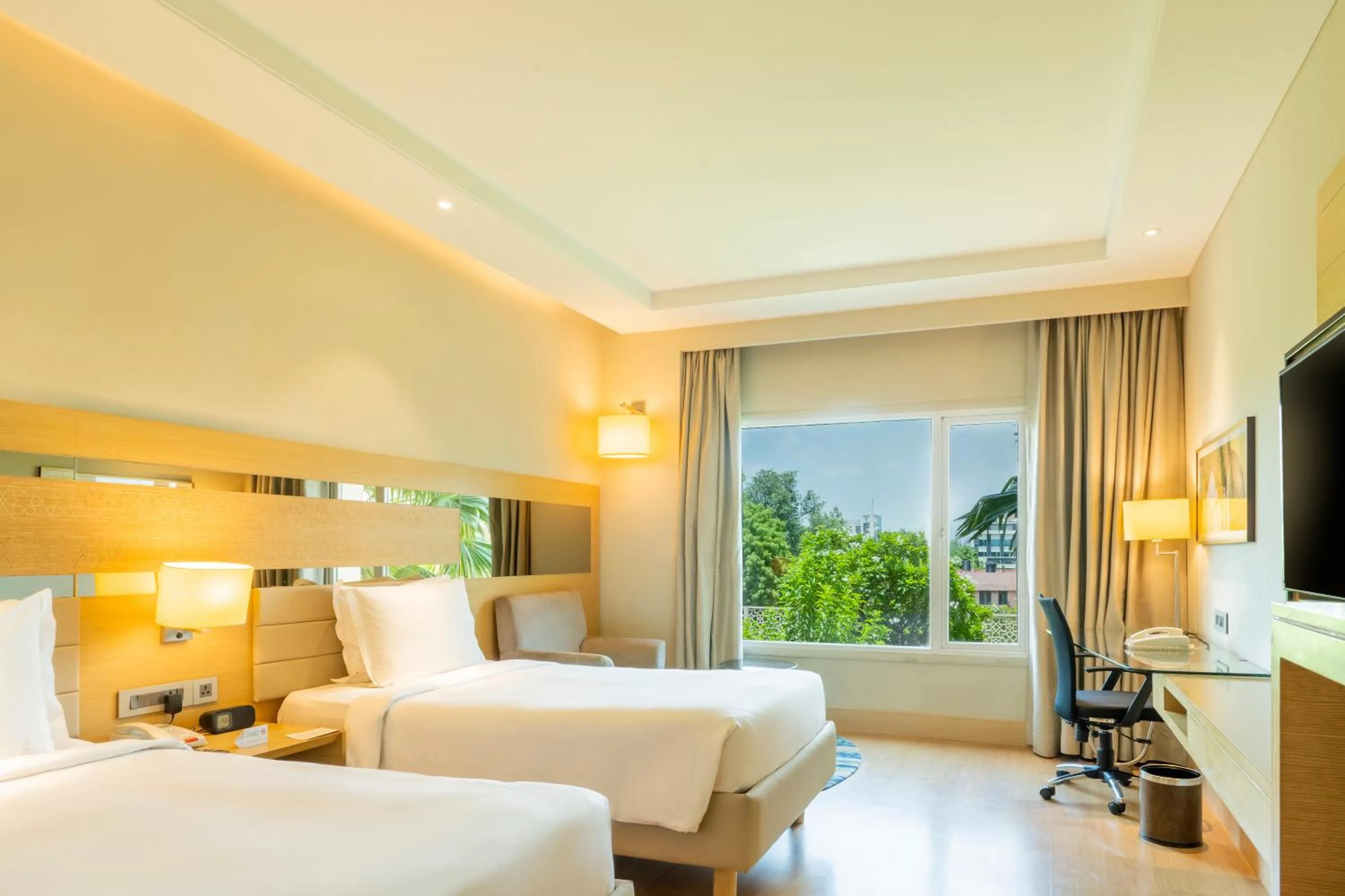 View (from property/room), Bed in Holiday Inn Agra MG Road an IHG Hotel