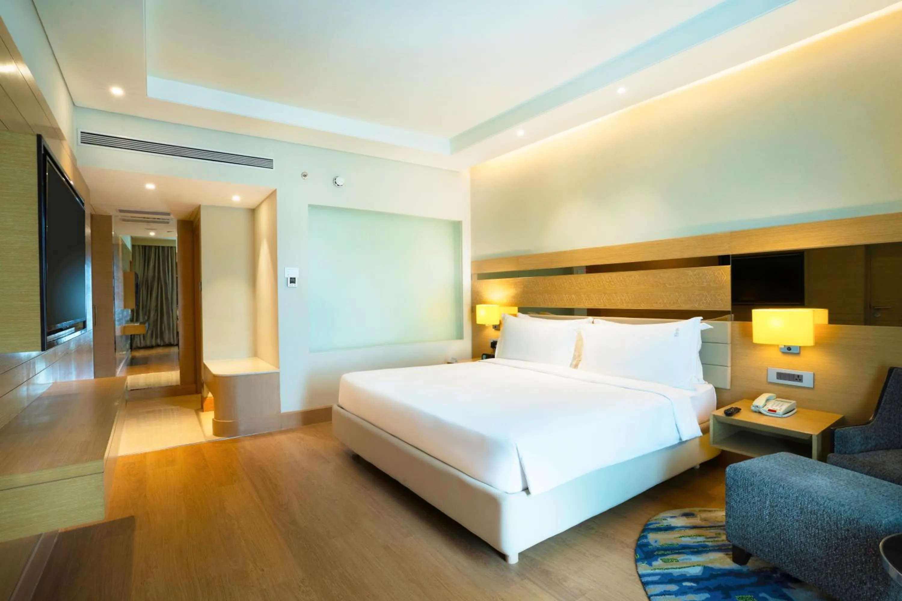 Bedroom, Bed in Holiday Inn Agra MG Road an IHG Hotel