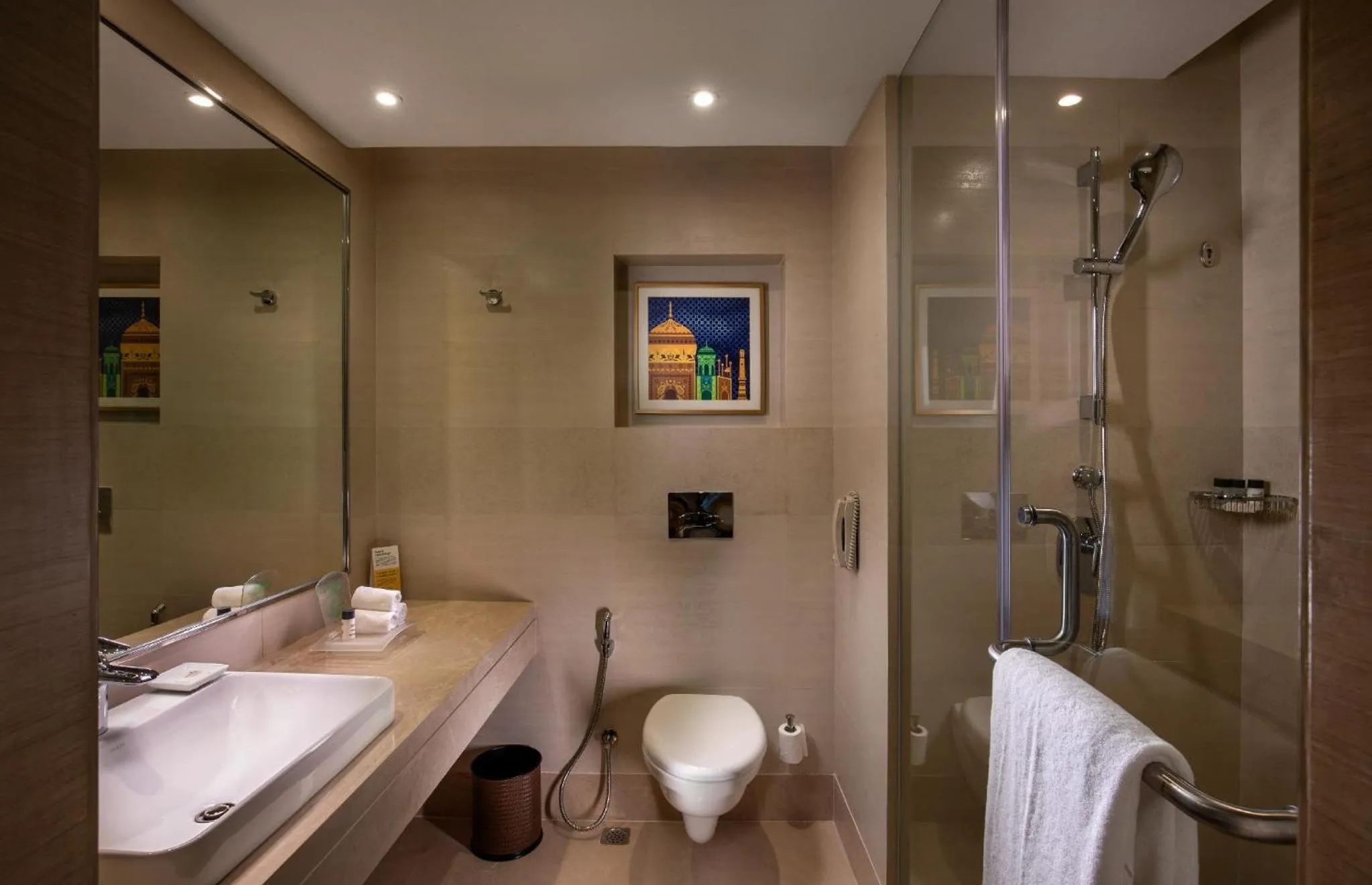 Bathroom in Holiday Inn Agra MG Road an IHG Hotel