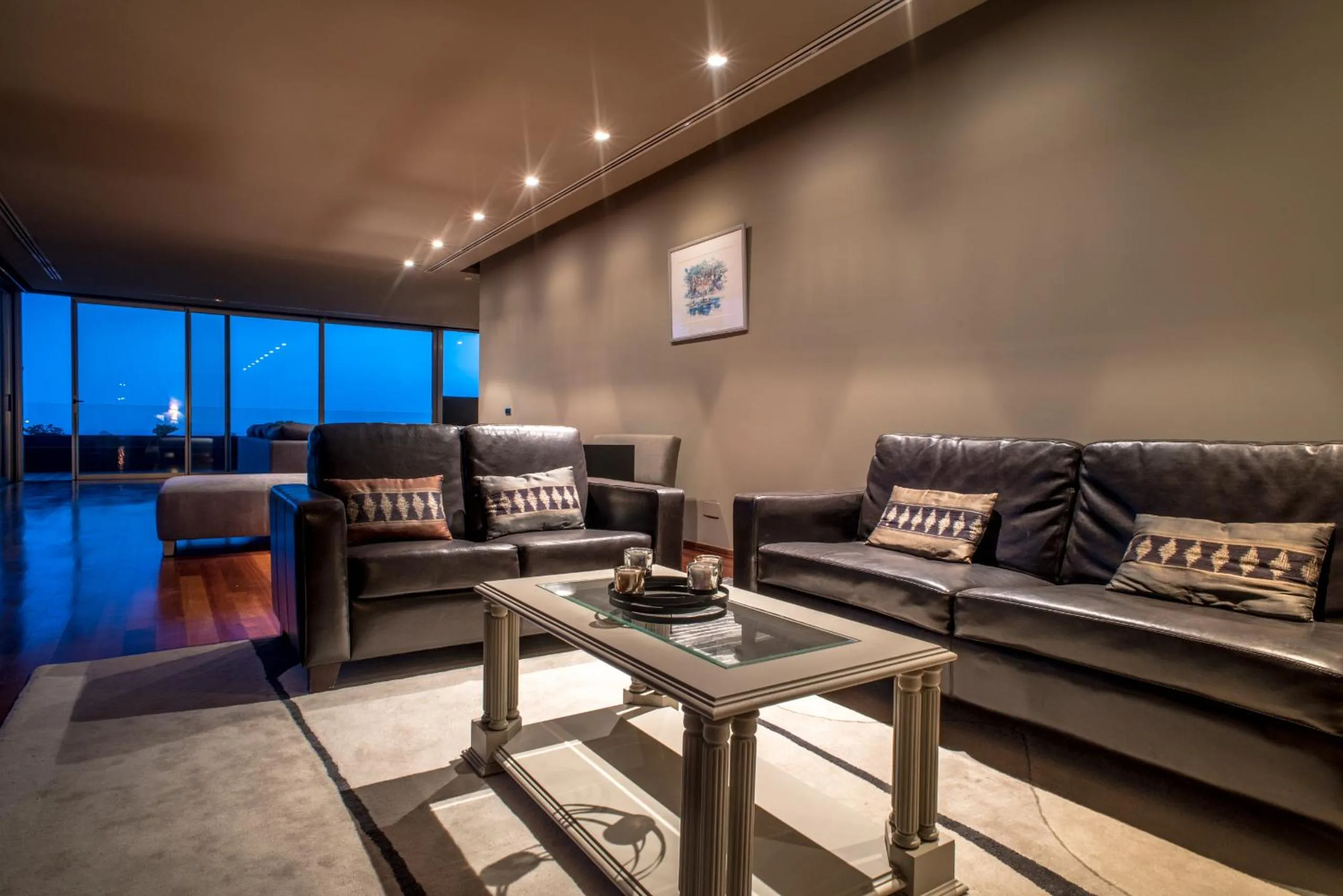 Communal lounge/ TV room in ARTS In Penthouse Apartments Til Sol