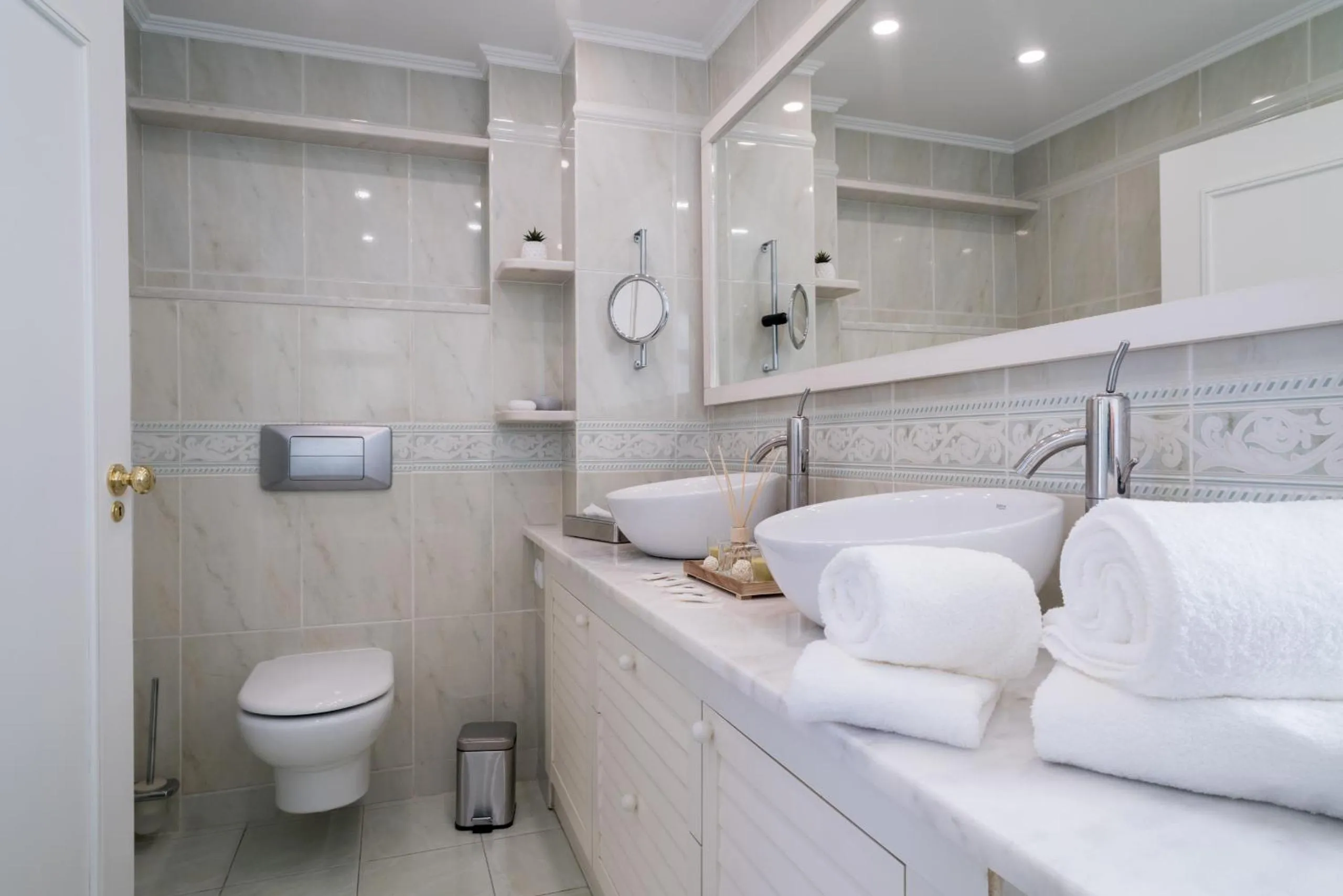 Bathroom in ARTS In Penthouse Apartments Til Sol