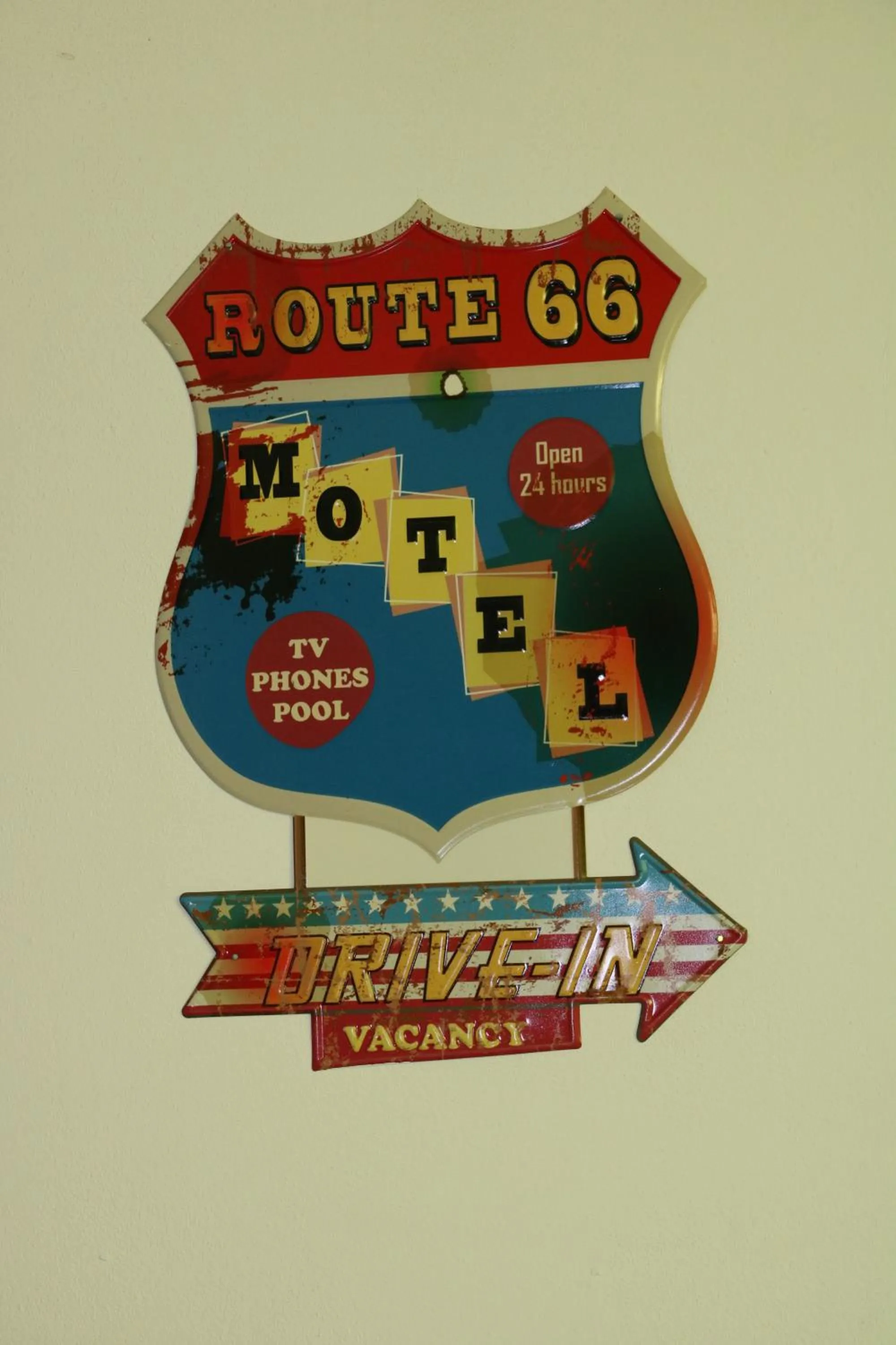 Logo/Certificate/Sign in Miami Inn