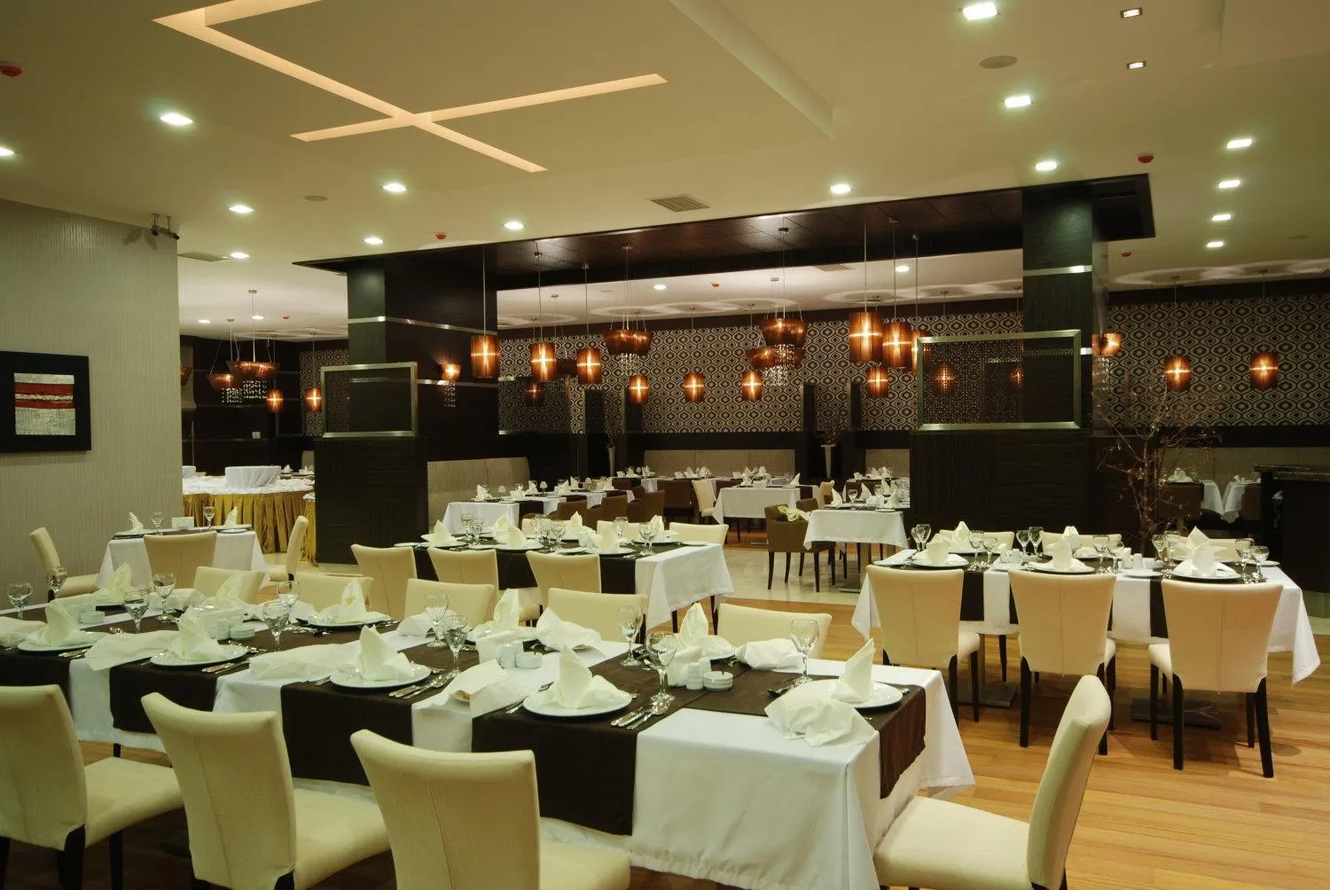 Restaurant/places to eat in Ramada Plaza By Wyndham Kahramanmaras