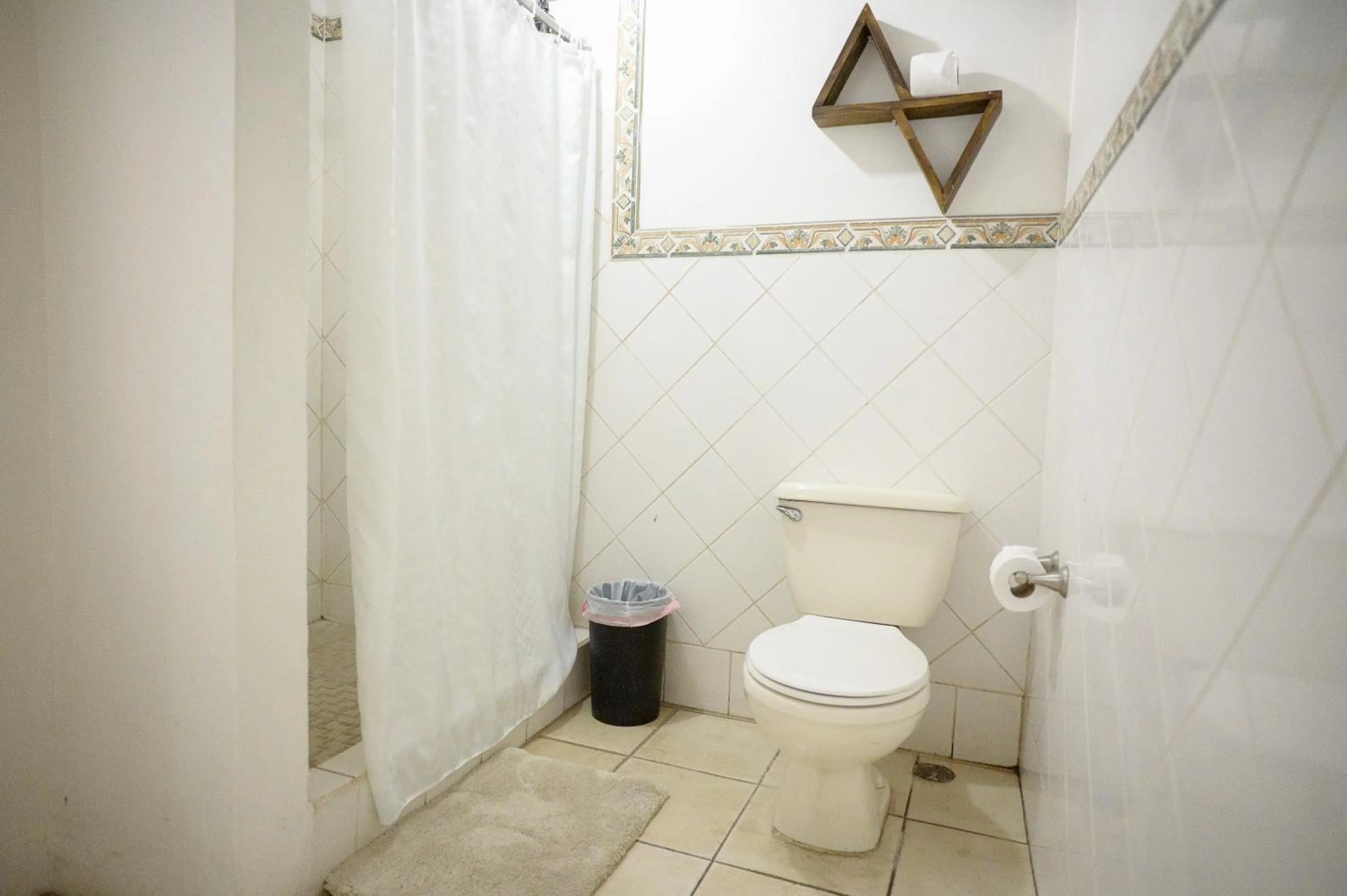 Bathroom in Socialtel Granada