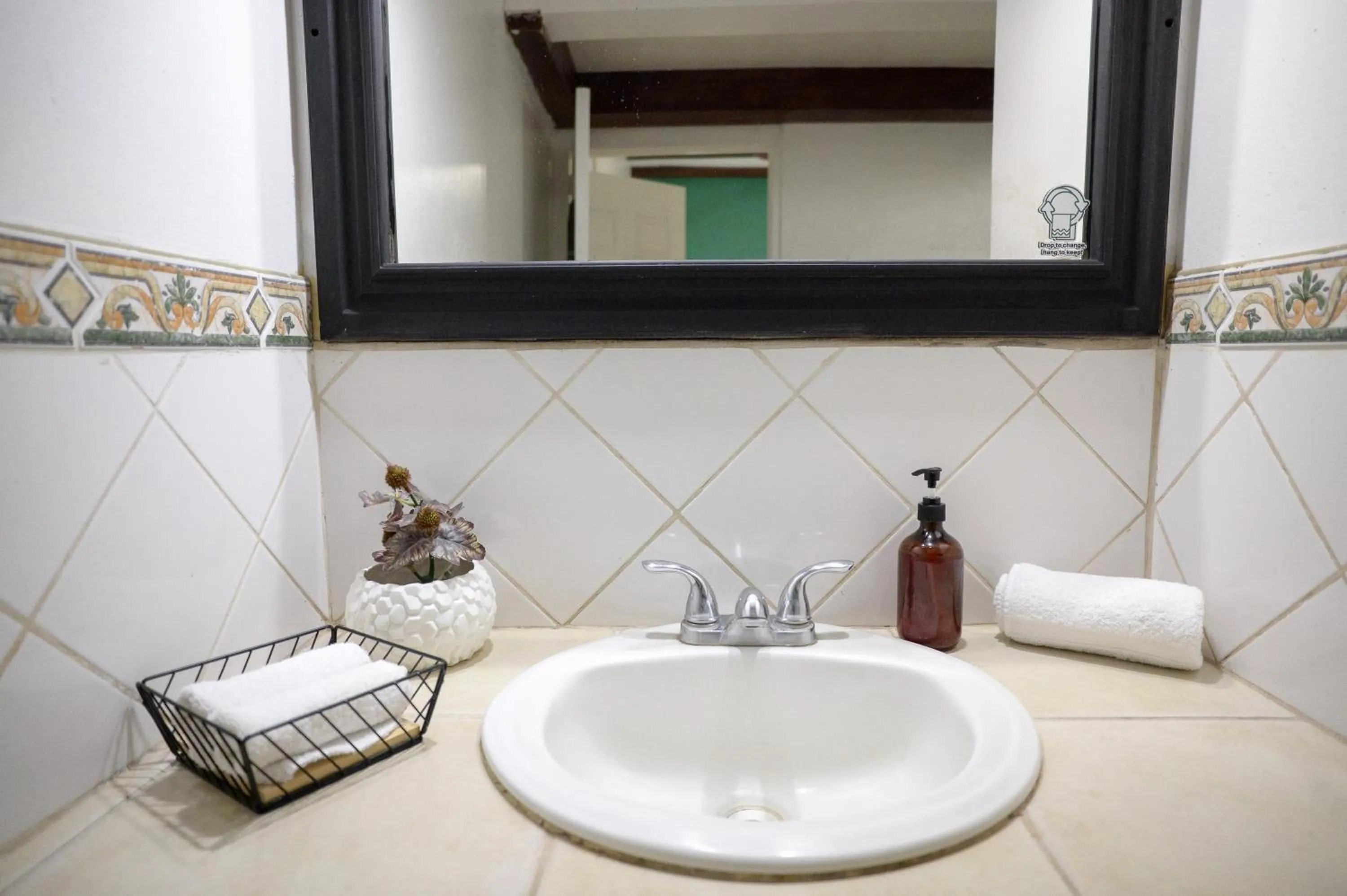 Bathroom in Socialtel Granada