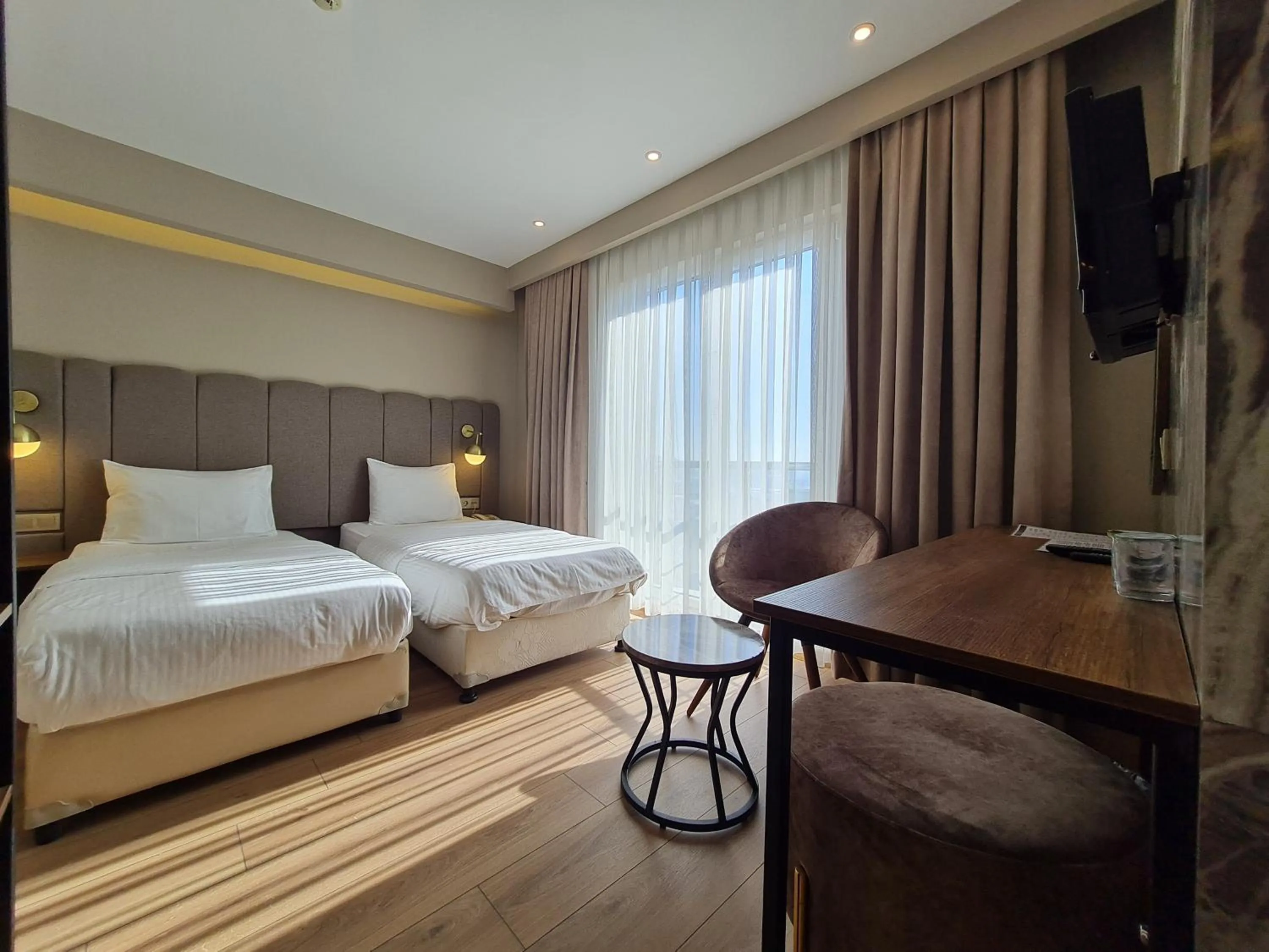 Photo of the whole room, Bed in Air Boss Istanbul Airport and Fair Hotel