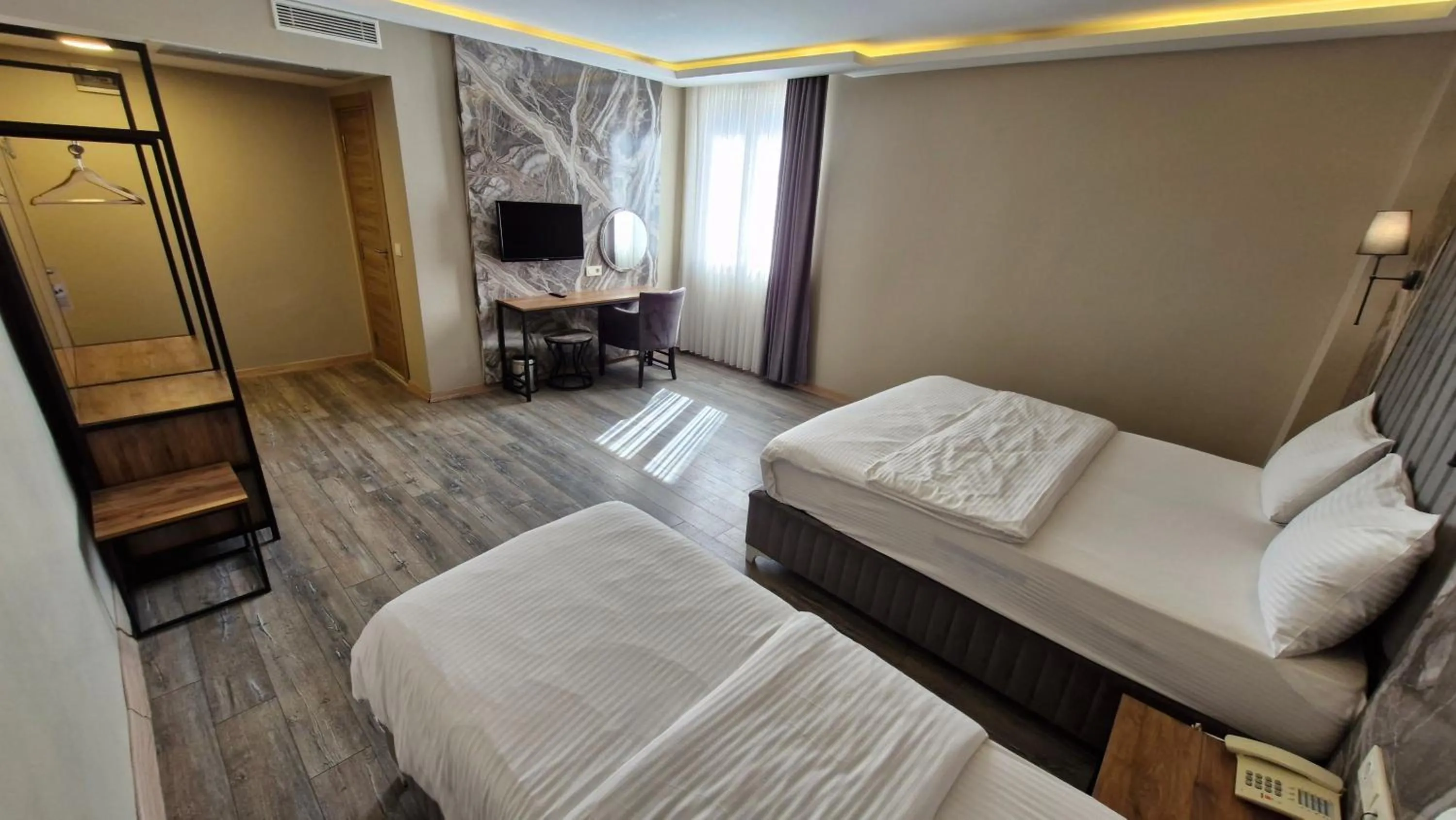 Bedroom, Bed in Air Boss Istanbul Airport and Fair Hotel