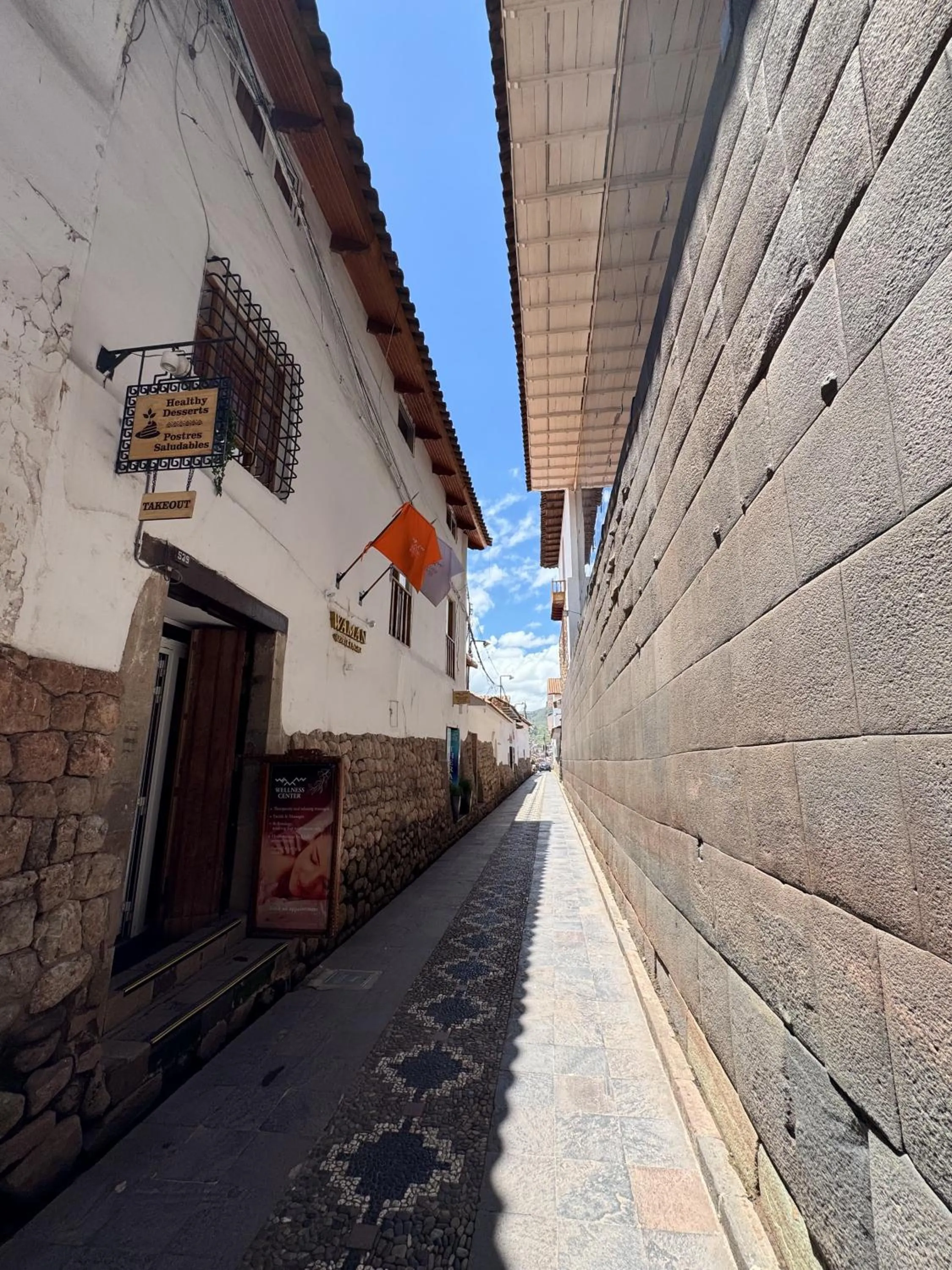 Property building in Waman Qorikancha