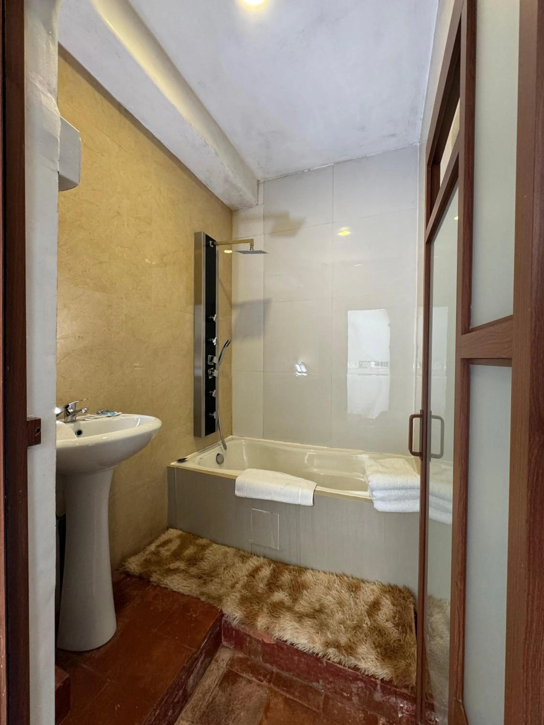 Bath in Waman Qorikancha