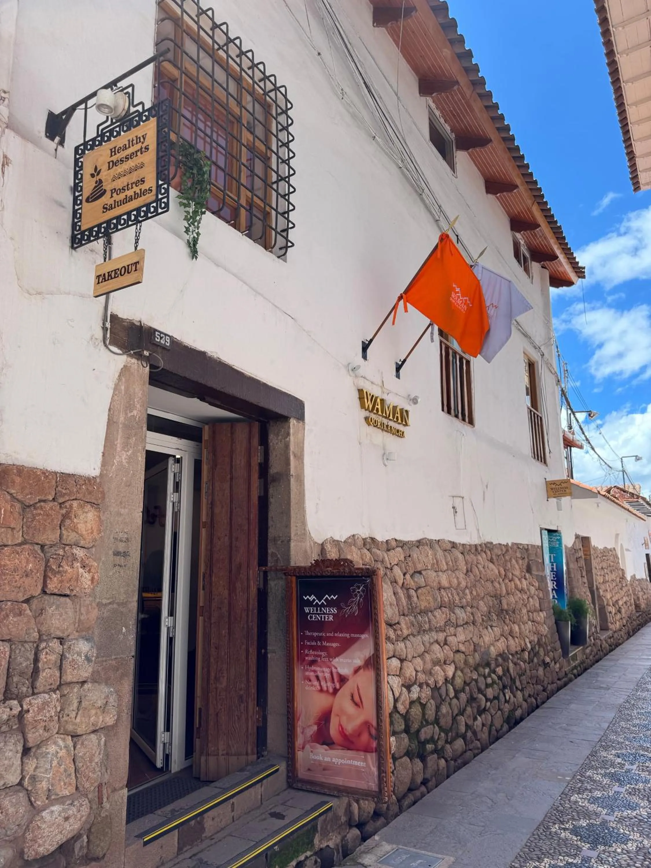 Property building in Waman Qorikancha