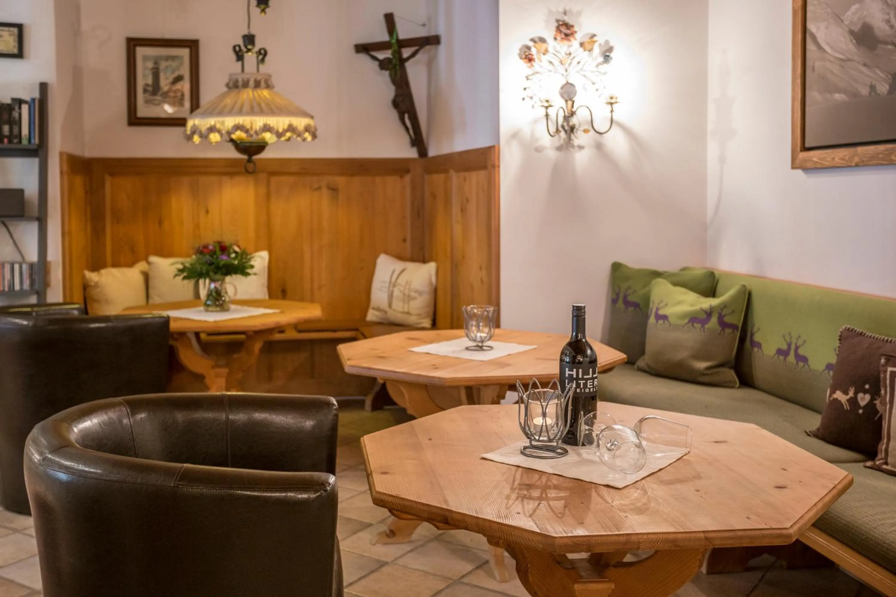 Dining area in Appartements Spullersee