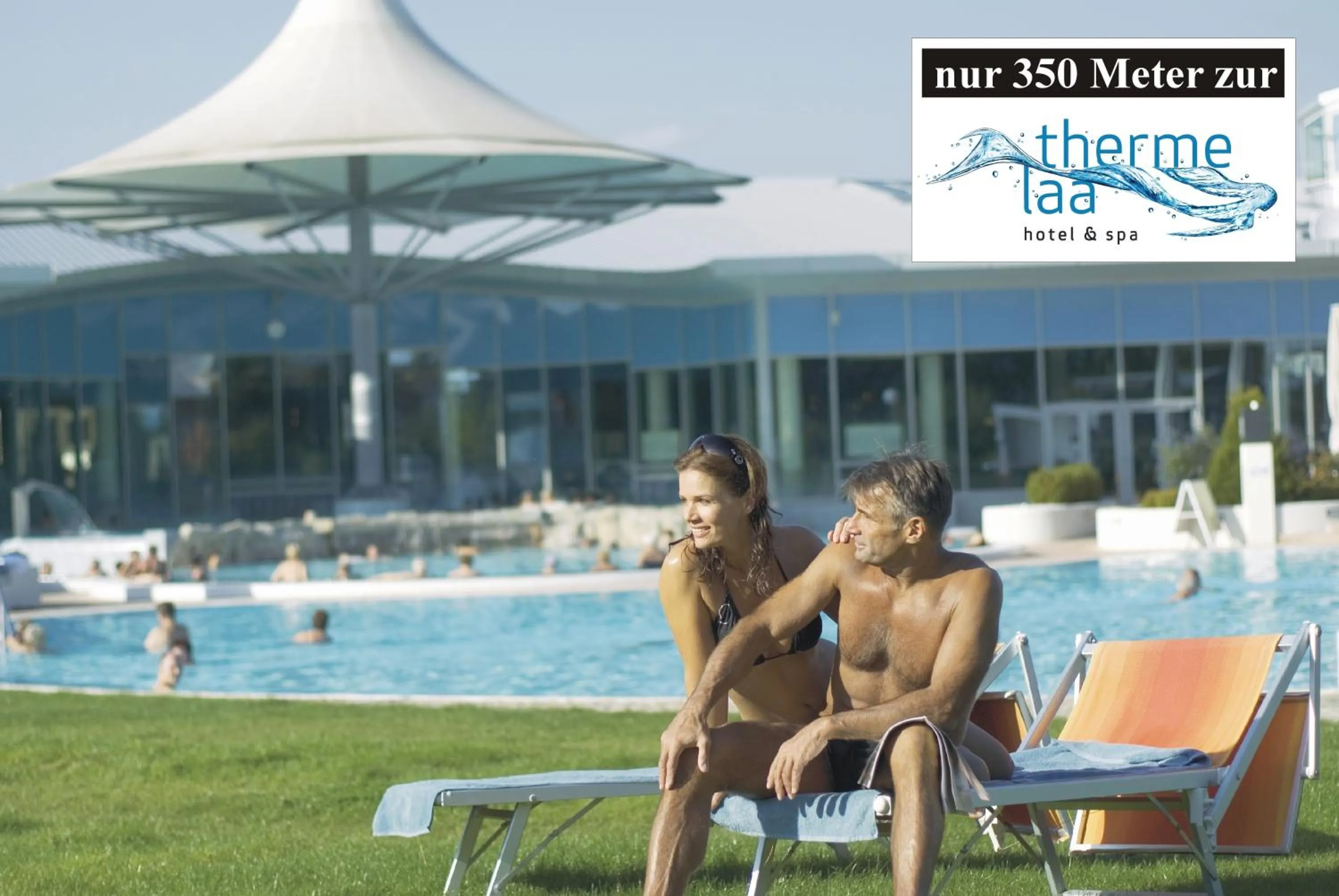 People in Frühstückshaus Wunderland