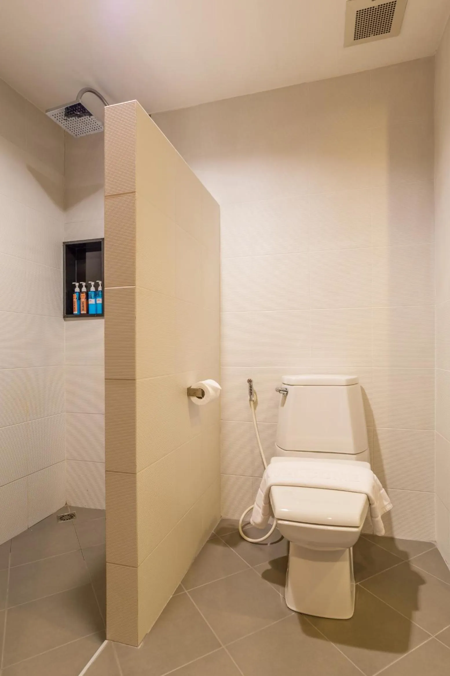 Photo of the whole room in Srisuksant Resort