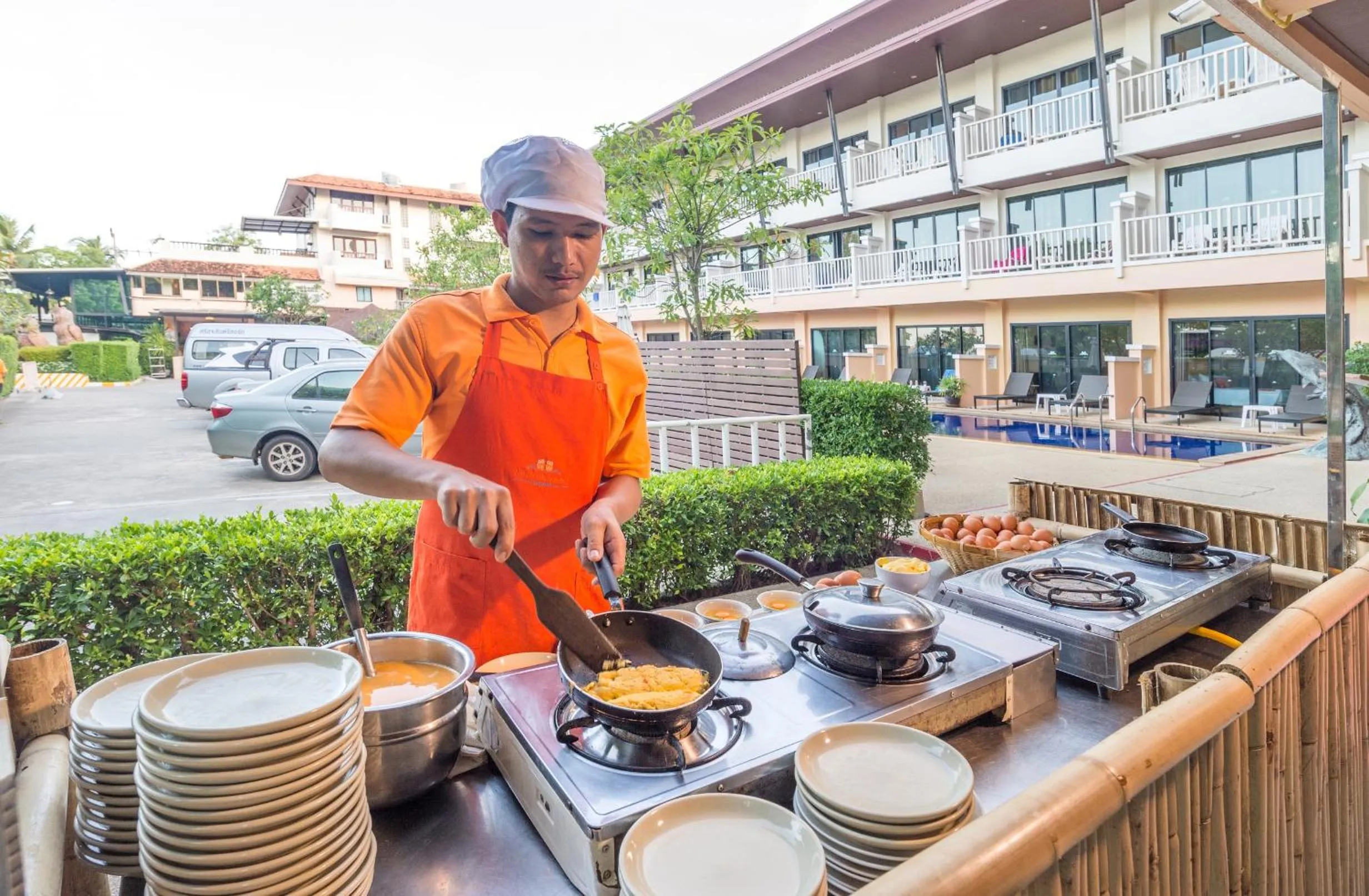 Restaurant/places to eat in Srisuksant Resort