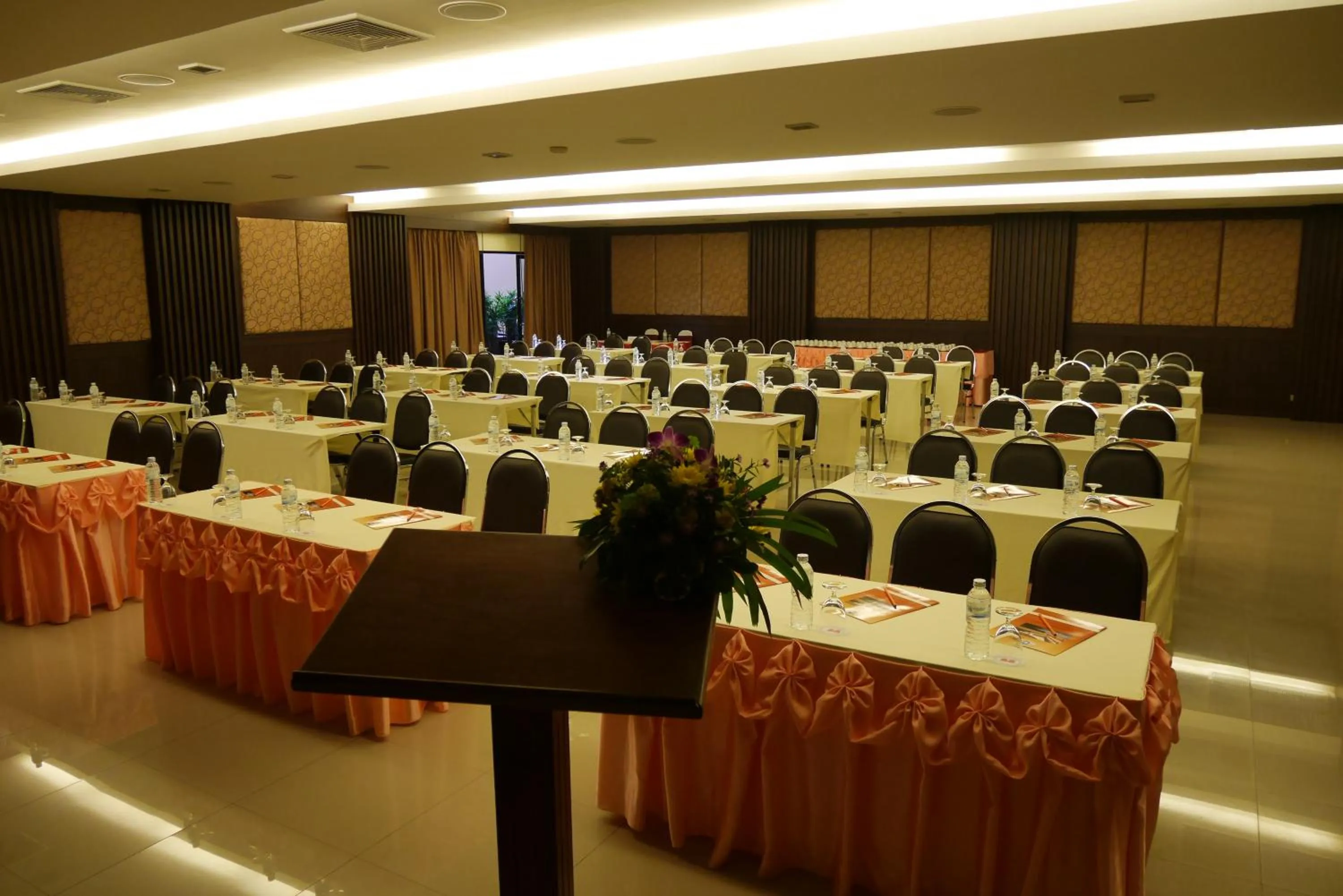 Meeting/conference room in Srisuksant Resort