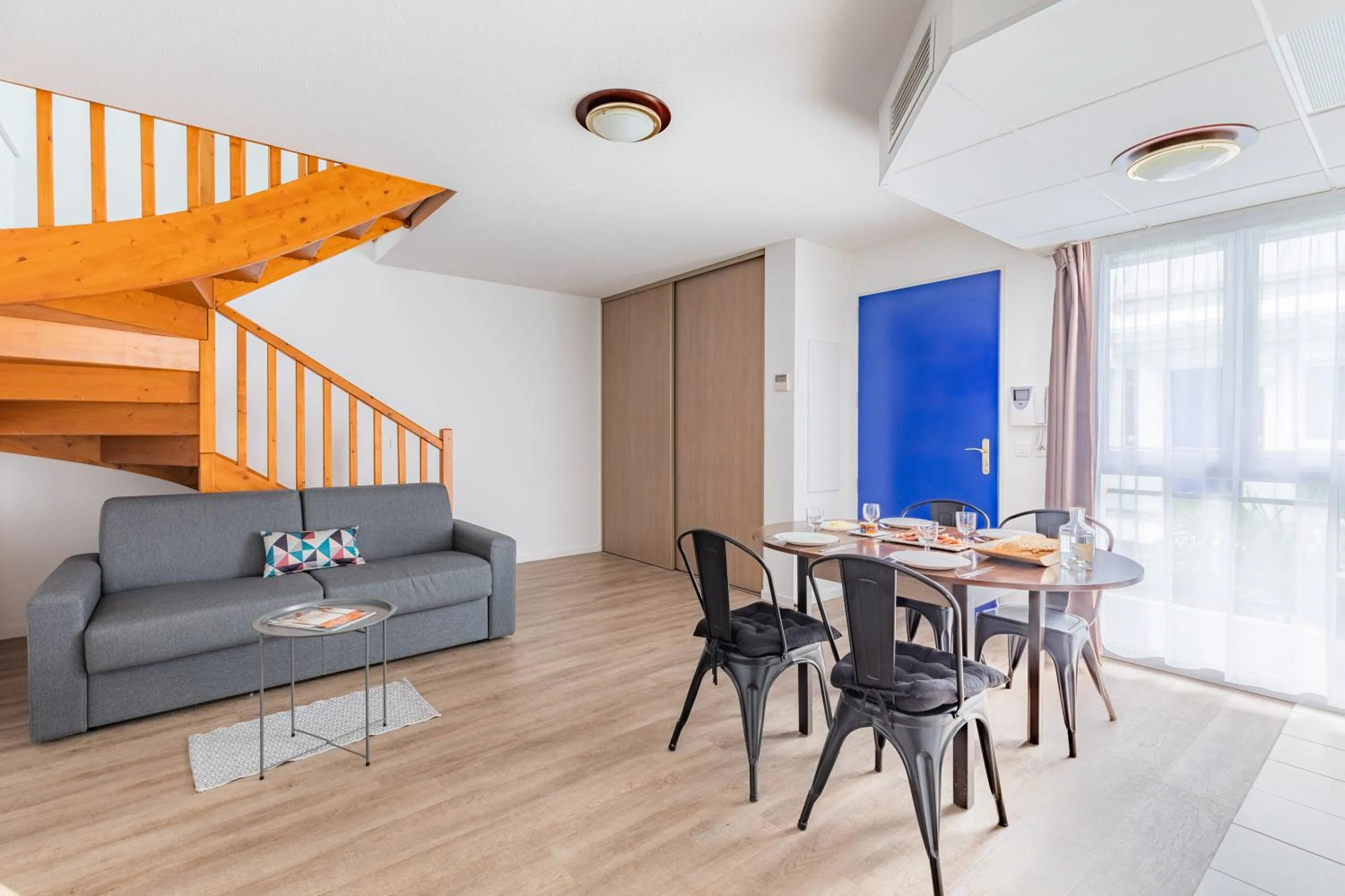 Living room in Appart'City Confort Pau Centre