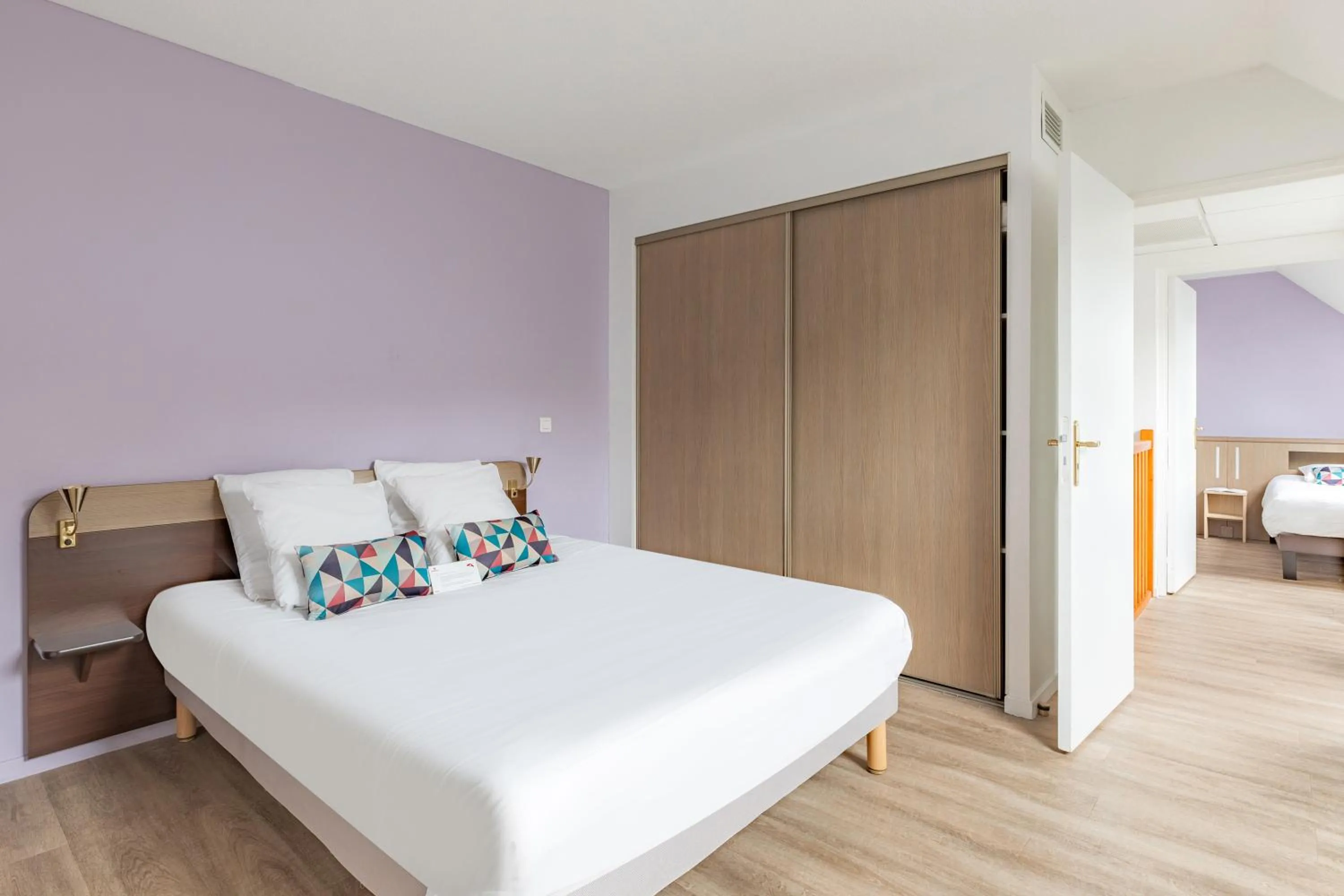 Bed in Appart'City Confort Pau Centre