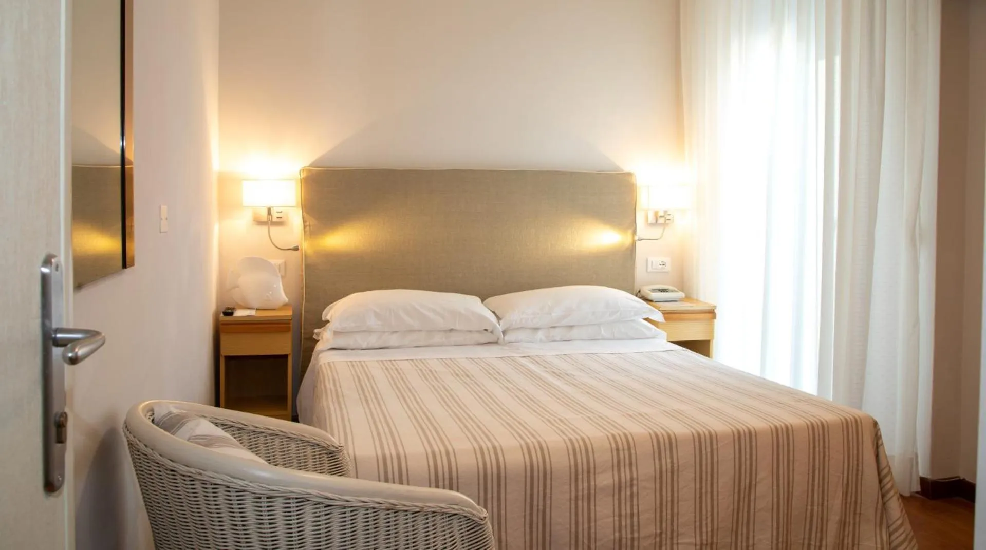 Photo of the whole room, Bed in Hotel Plaza Esplanade