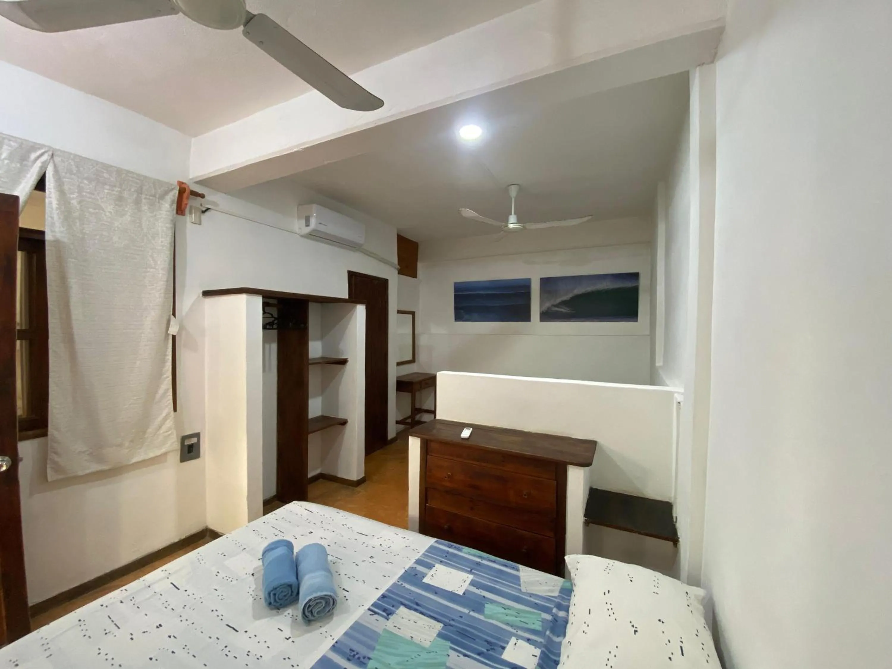 Bed in Hotel Papaya Surf