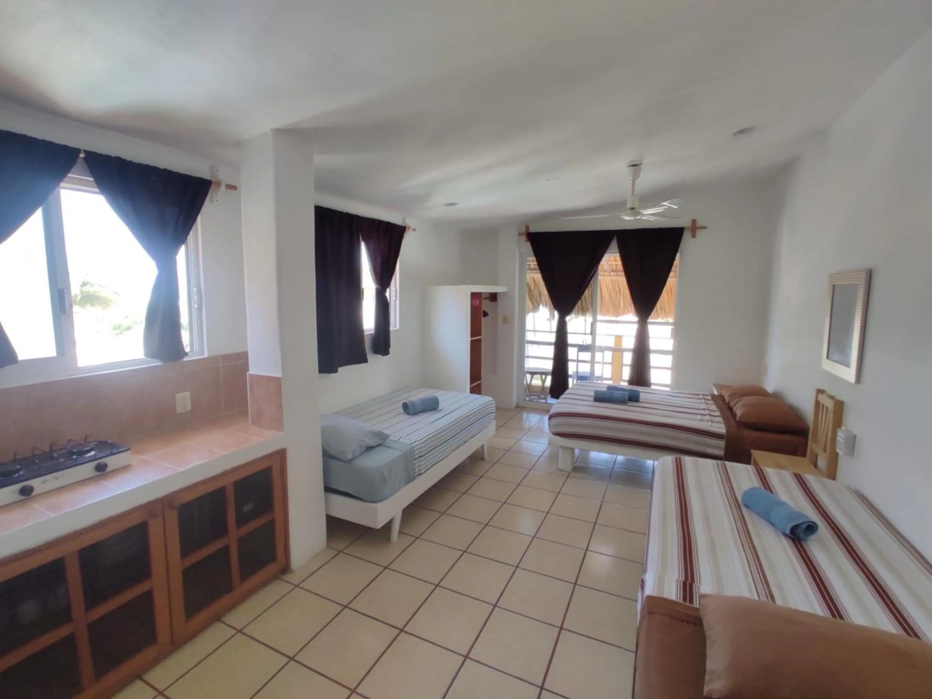 Sea view, Bed in Hotel Papaya Surf