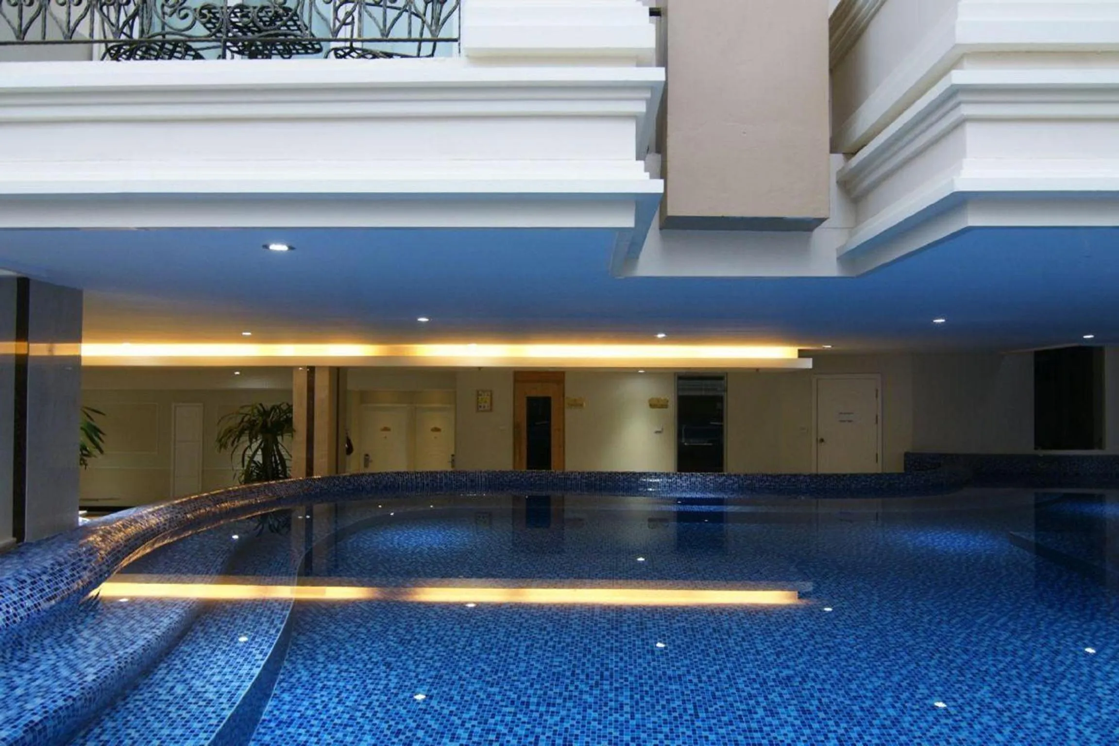 Facade/entrance in LK Miracle Suite - SHA Extra Plus