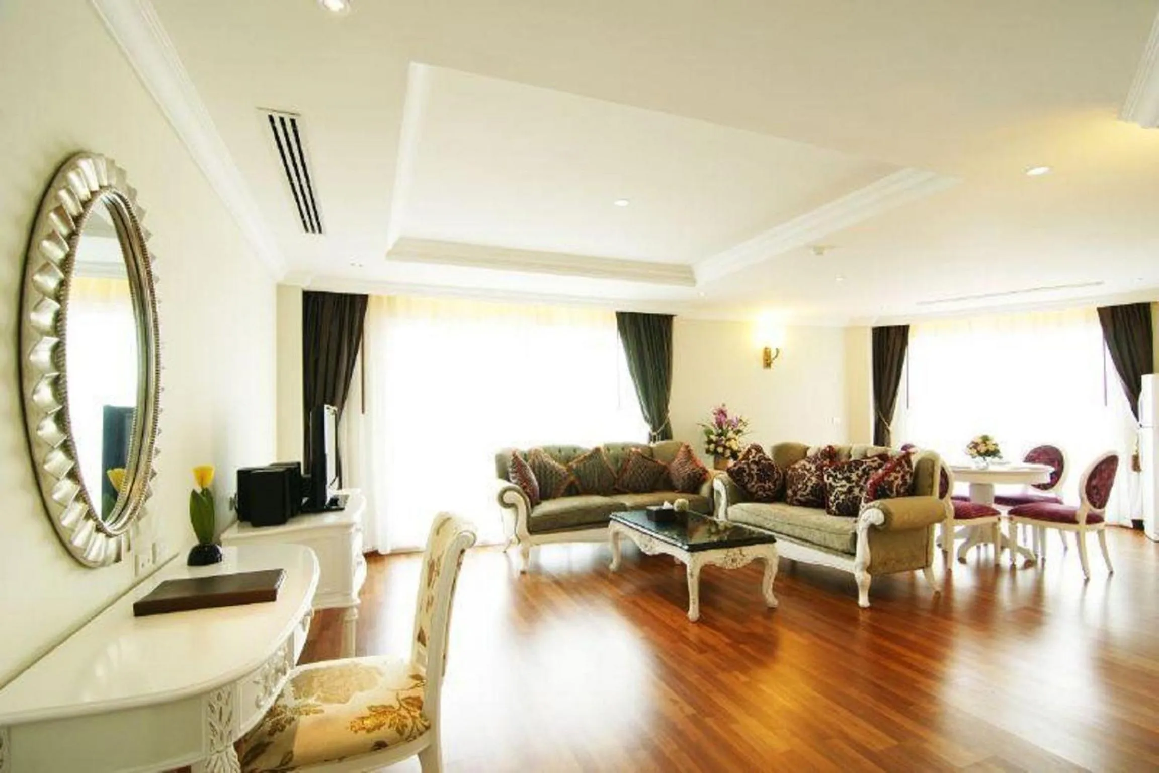 Patio in LK Miracle Suite - SHA Extra Plus