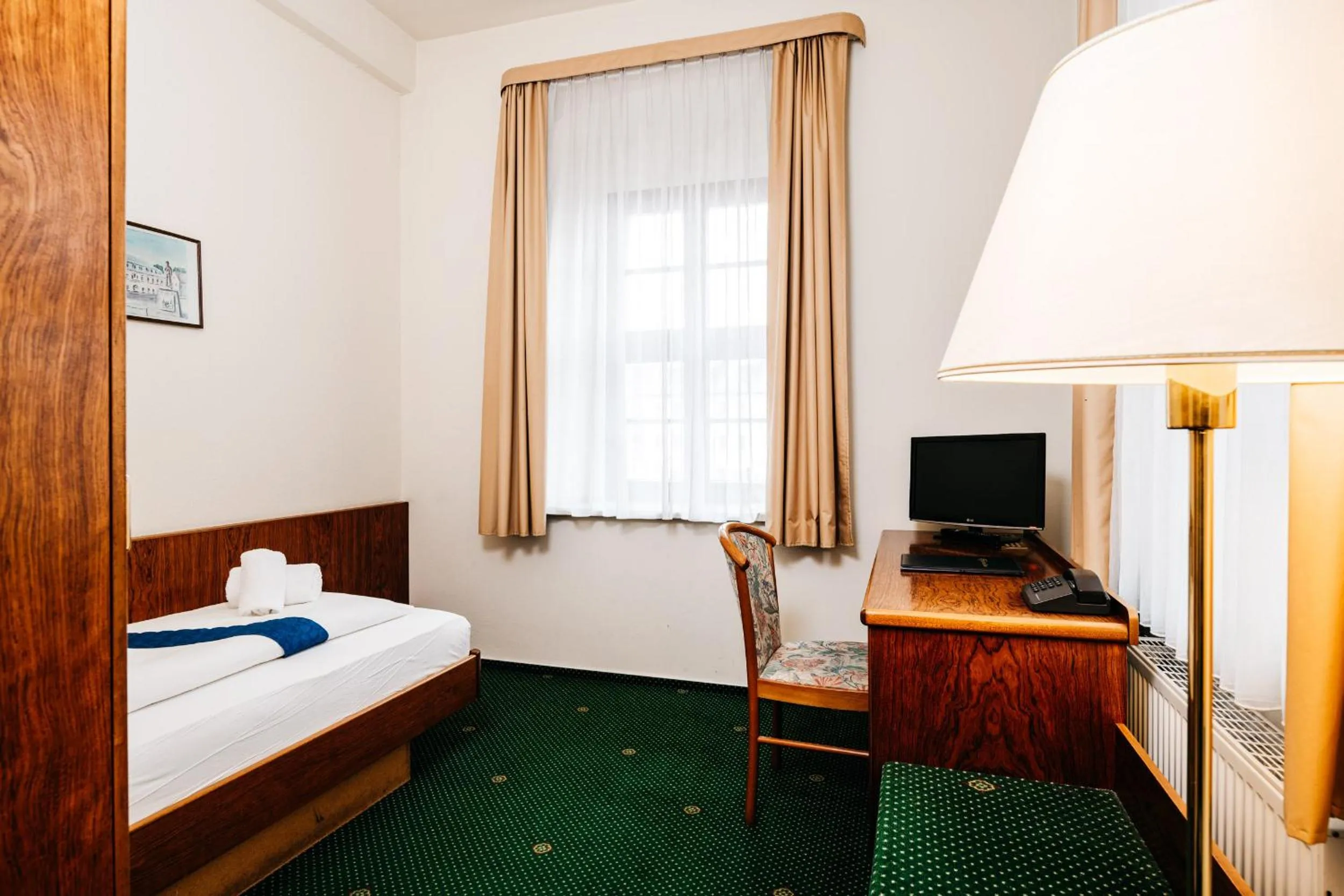 Bed in Hotel Brander Hof