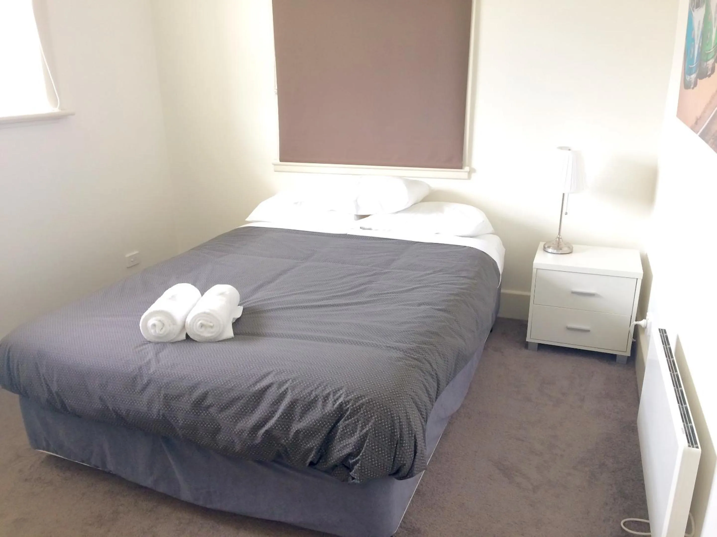 Bedroom, Bed in Great Ocean Road Brewhouse Apollo Bay