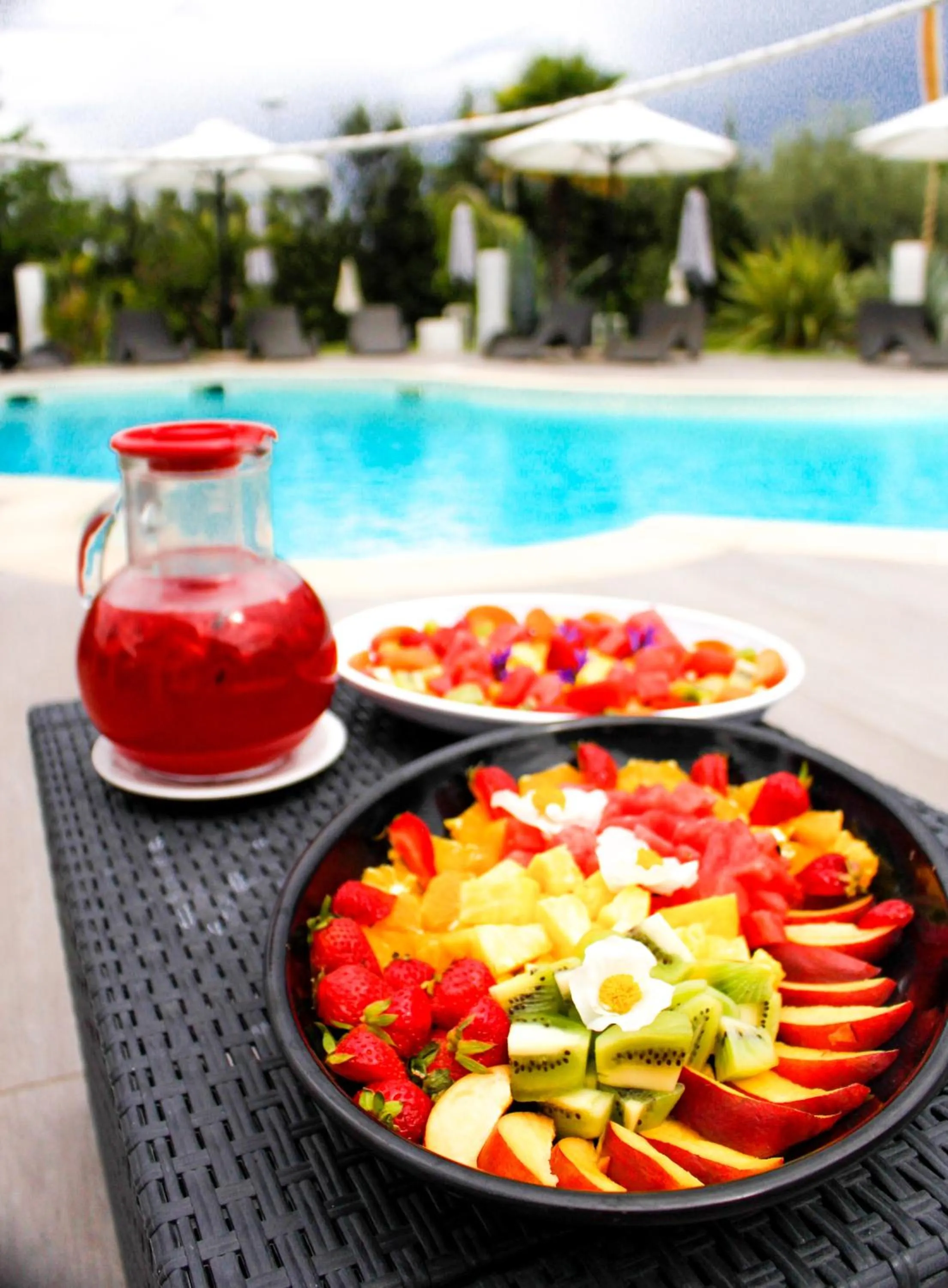 Pool view in Amatì Design Green Hotel