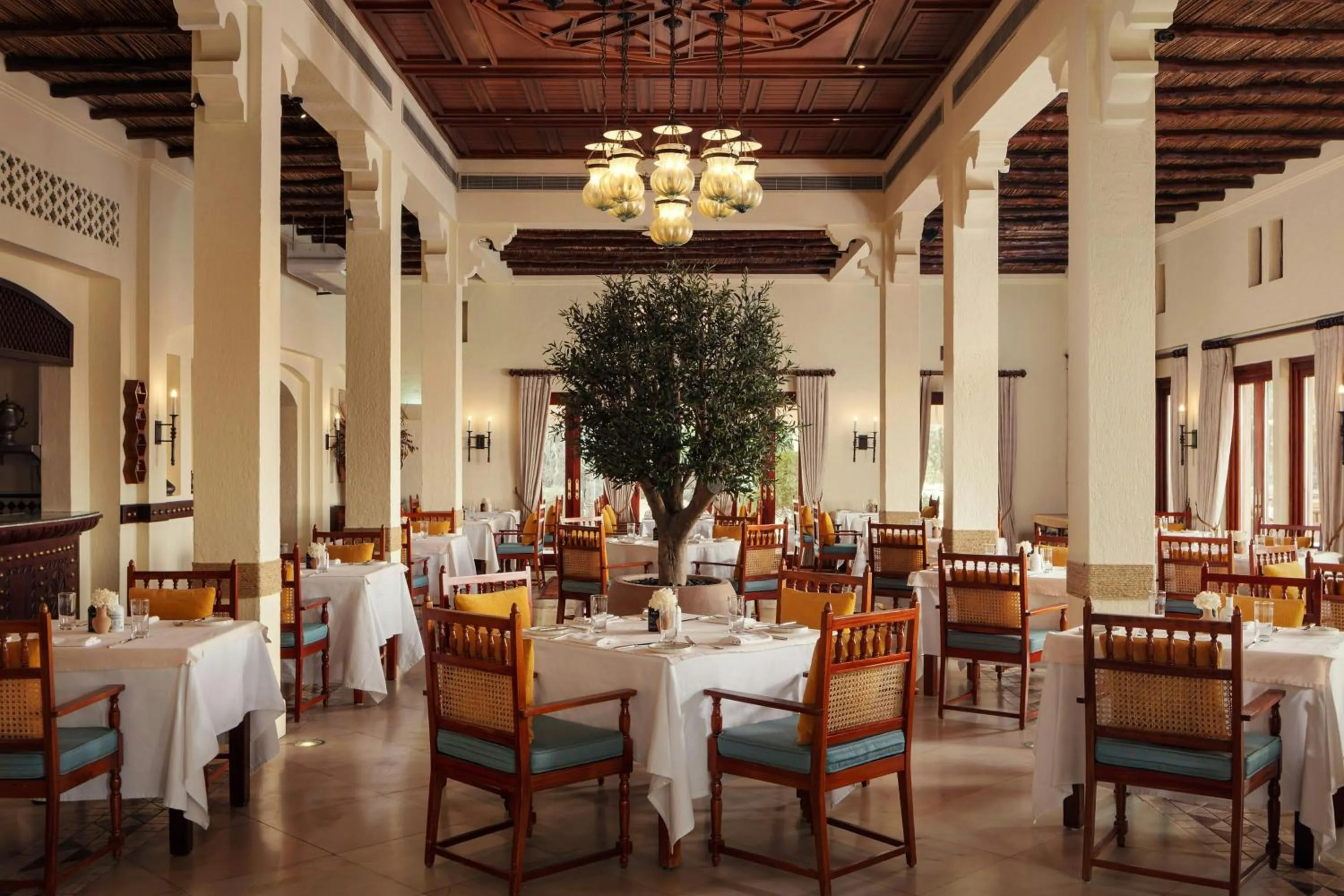 Restaurant/places to eat in Al Maha, a Luxury Collection Desert Resort & Spa, Dubai
