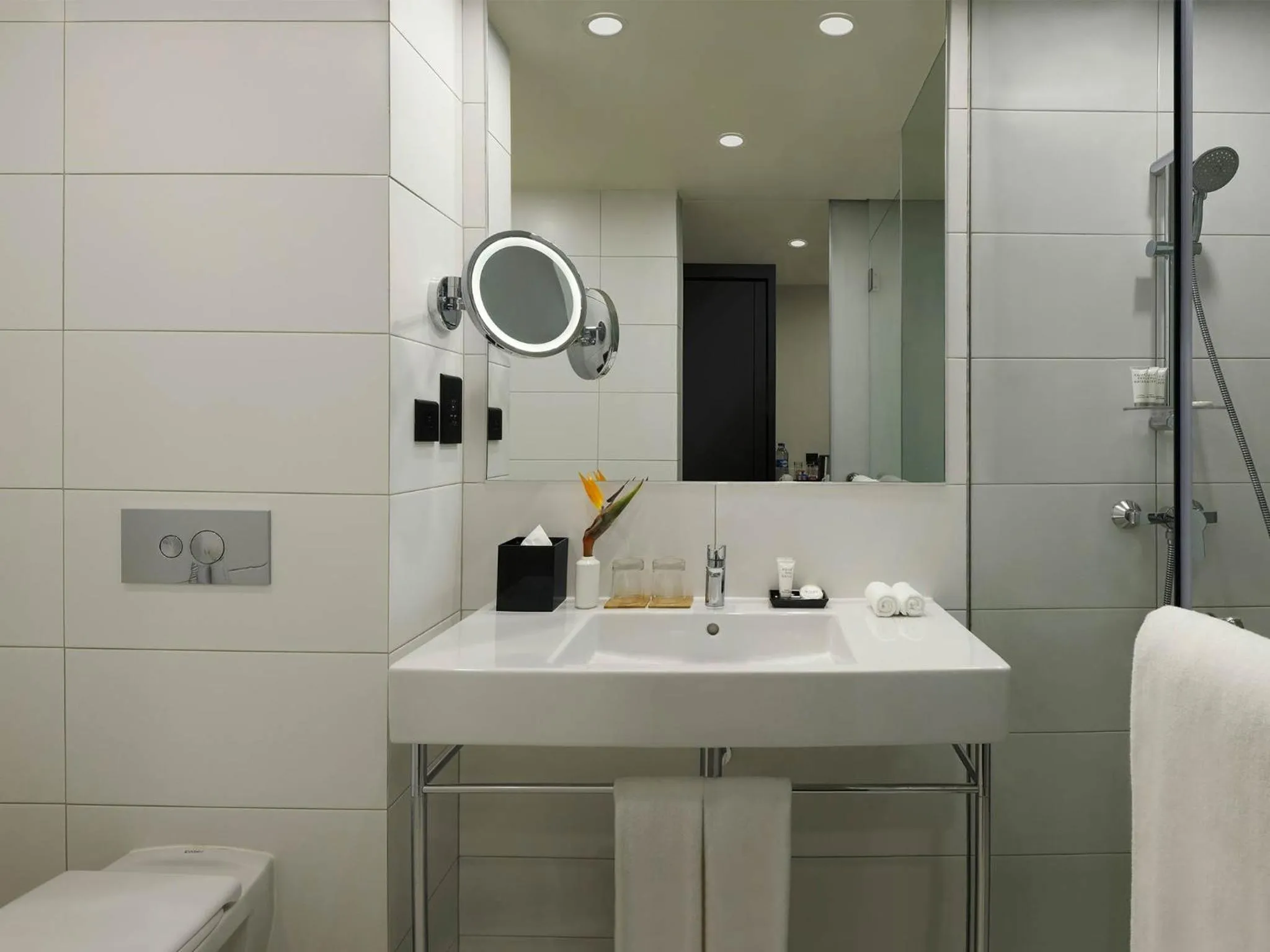 Bathroom in Tiger Palace By Soaltee