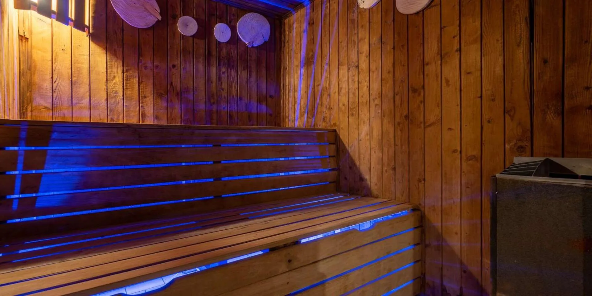 Sauna in WX Hotel