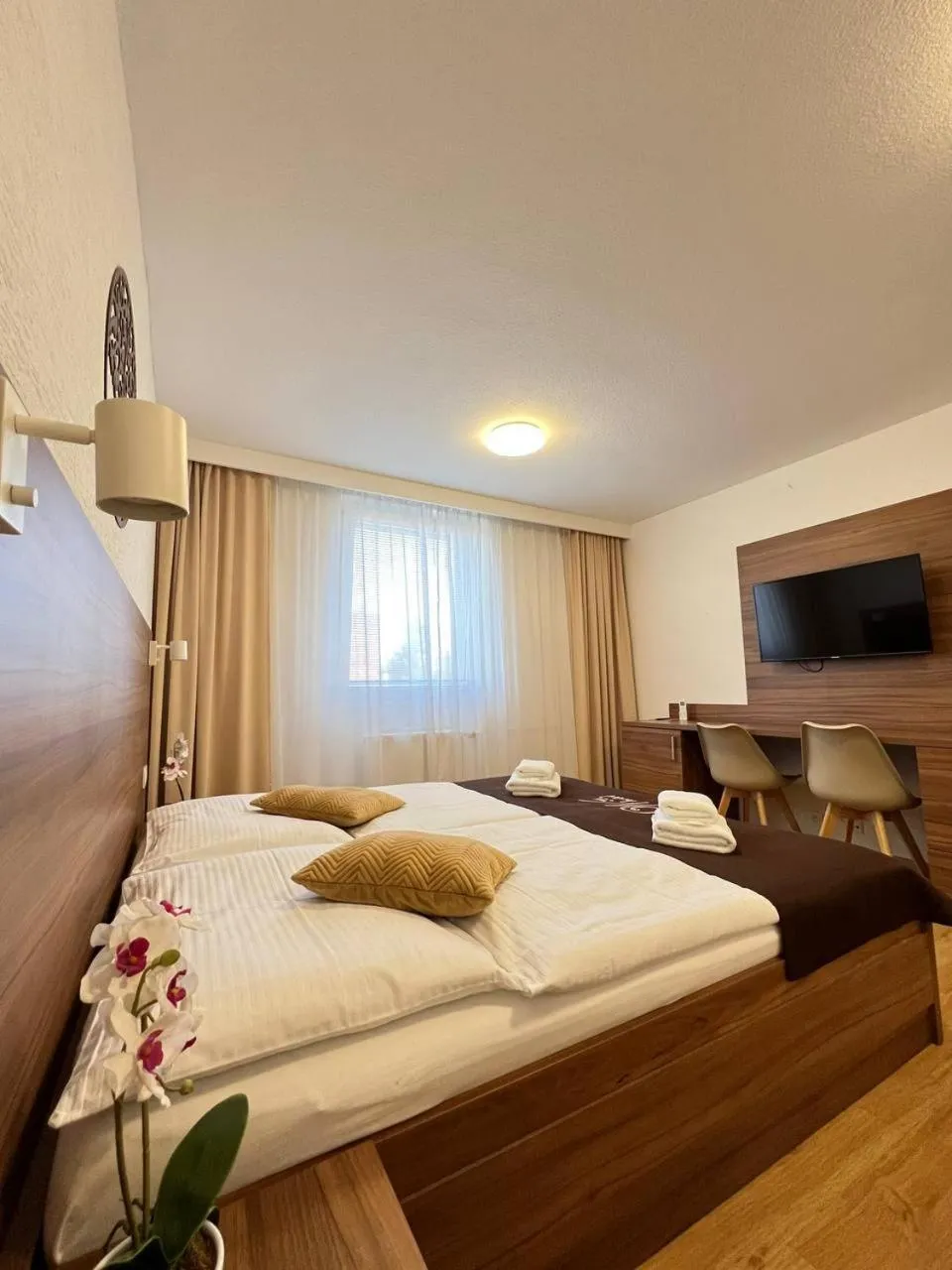 Photo of the whole room, Bed in WX Hotel