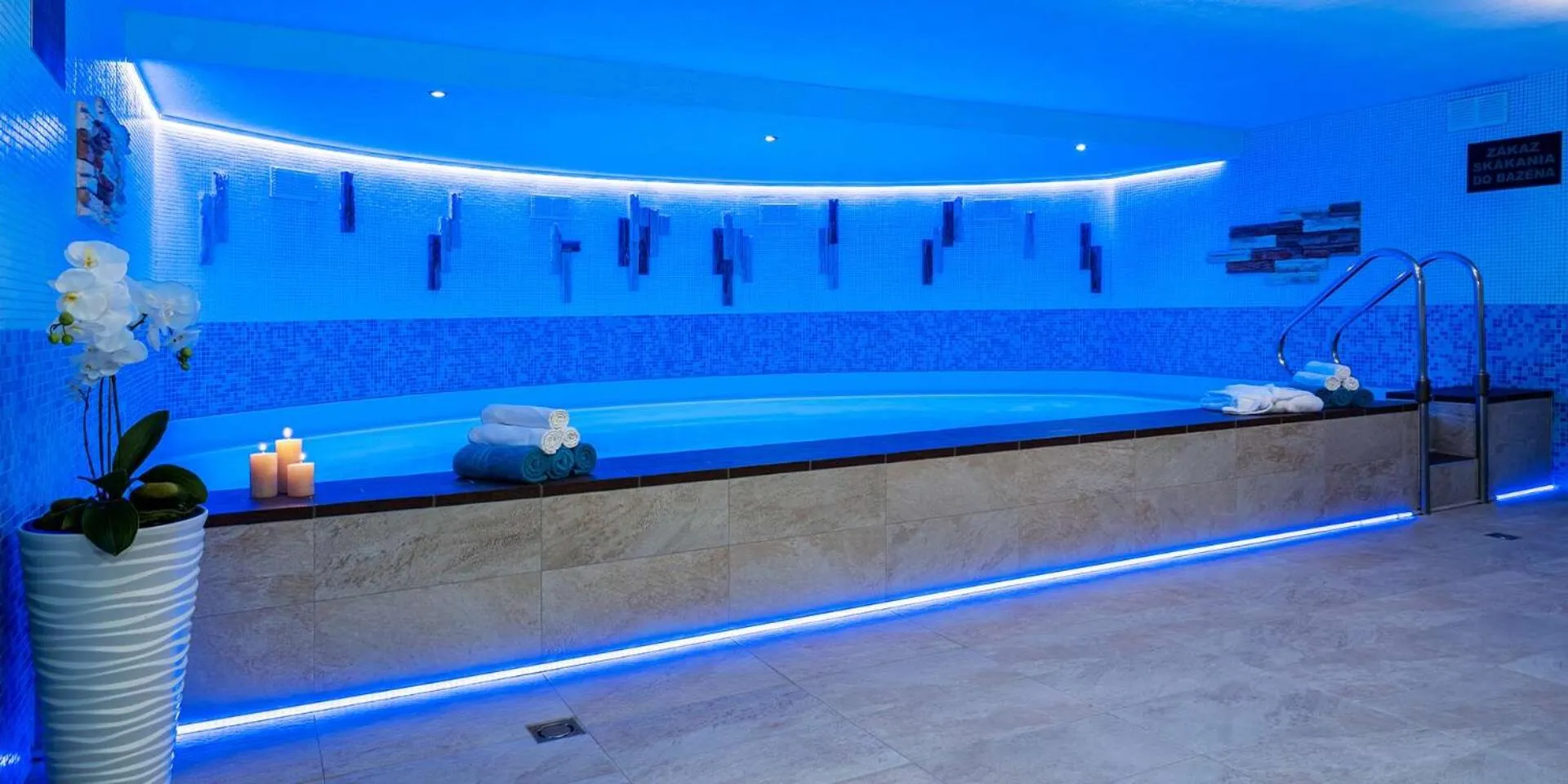 Spa and wellness centre/facilities in WX Hotel
