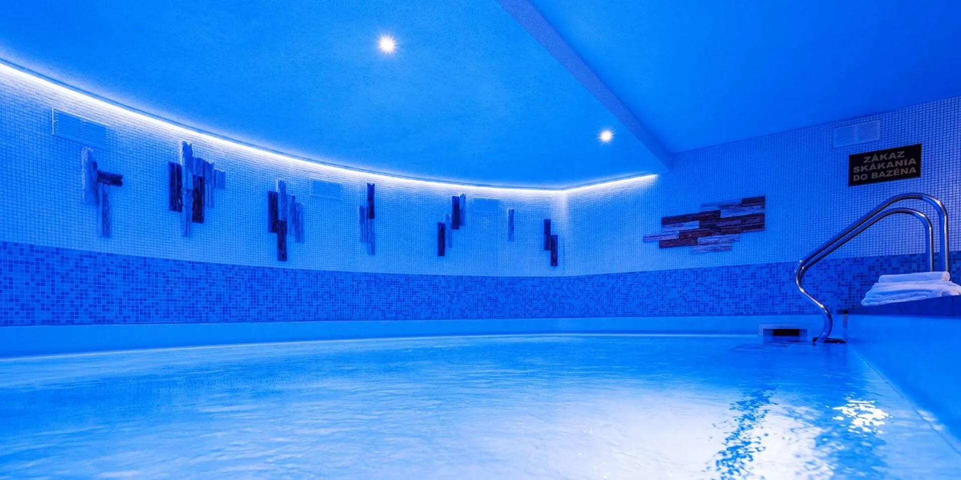 Spa and wellness centre/facilities in WX Hotel