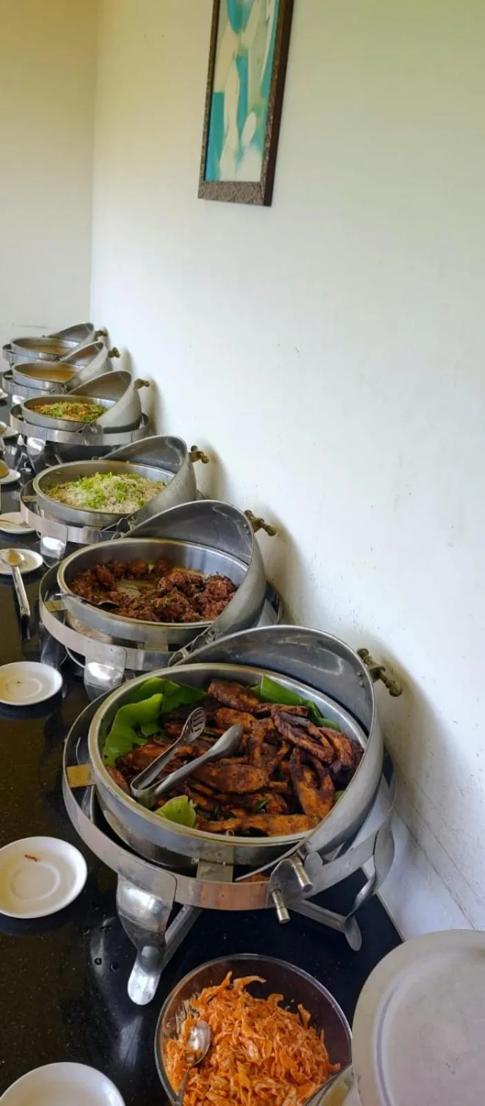 Restaurant/places to eat in Coastal Grand - Yercaud