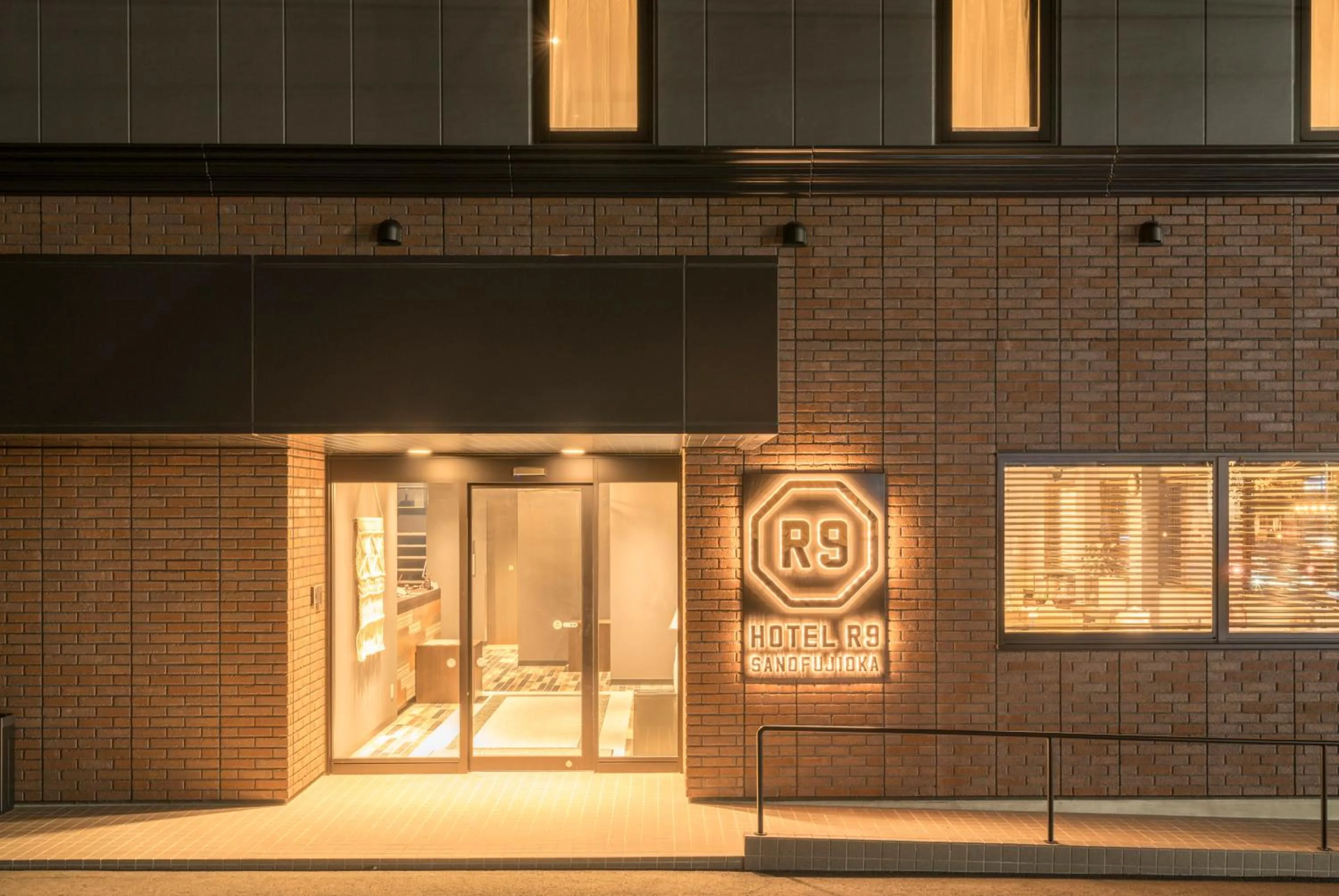 Facade/entrance in Hotel R9 Sano Fujioka