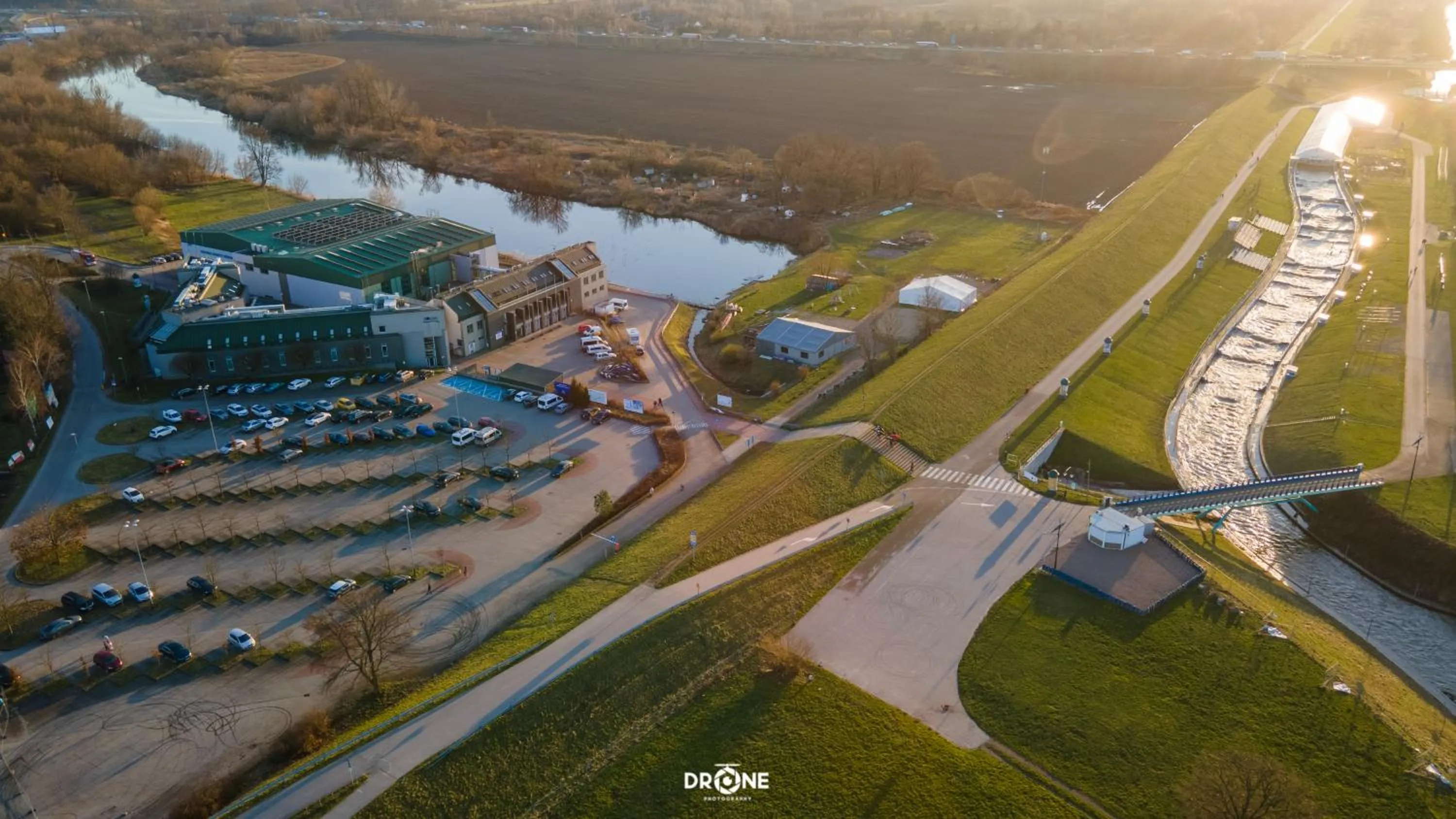 Property building in Hotel Kolna - darmowy parking, basen w cenie