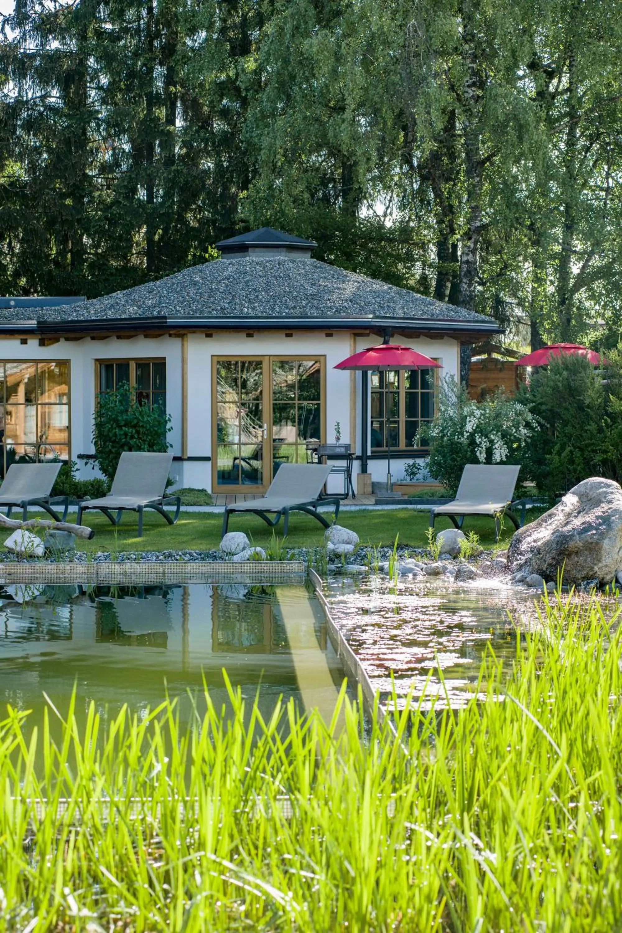 Facade/entrance in Flora - Das kleine Gartenhotel