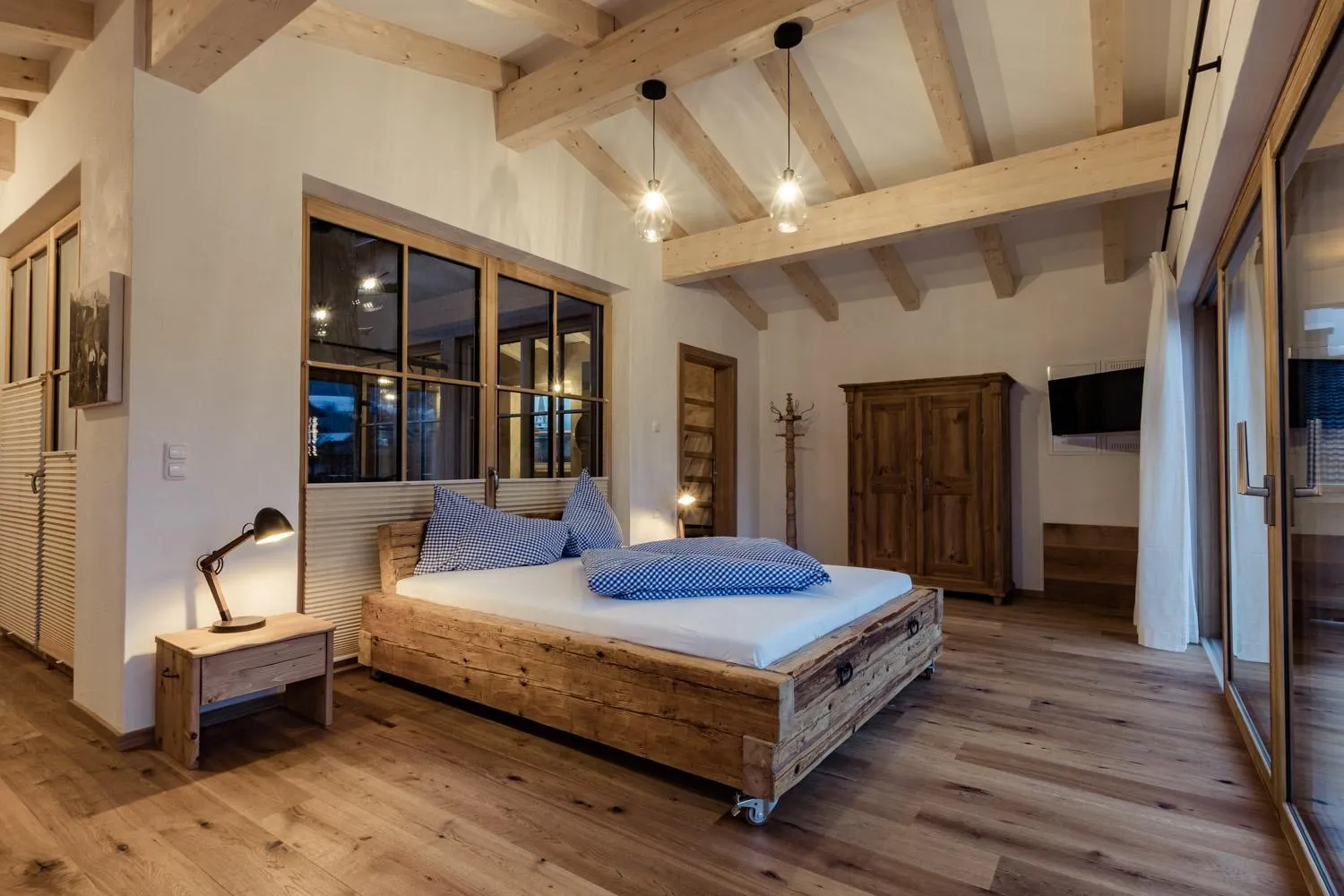 Photo of the whole room, Bed in Flora - Das kleine Gartenhotel