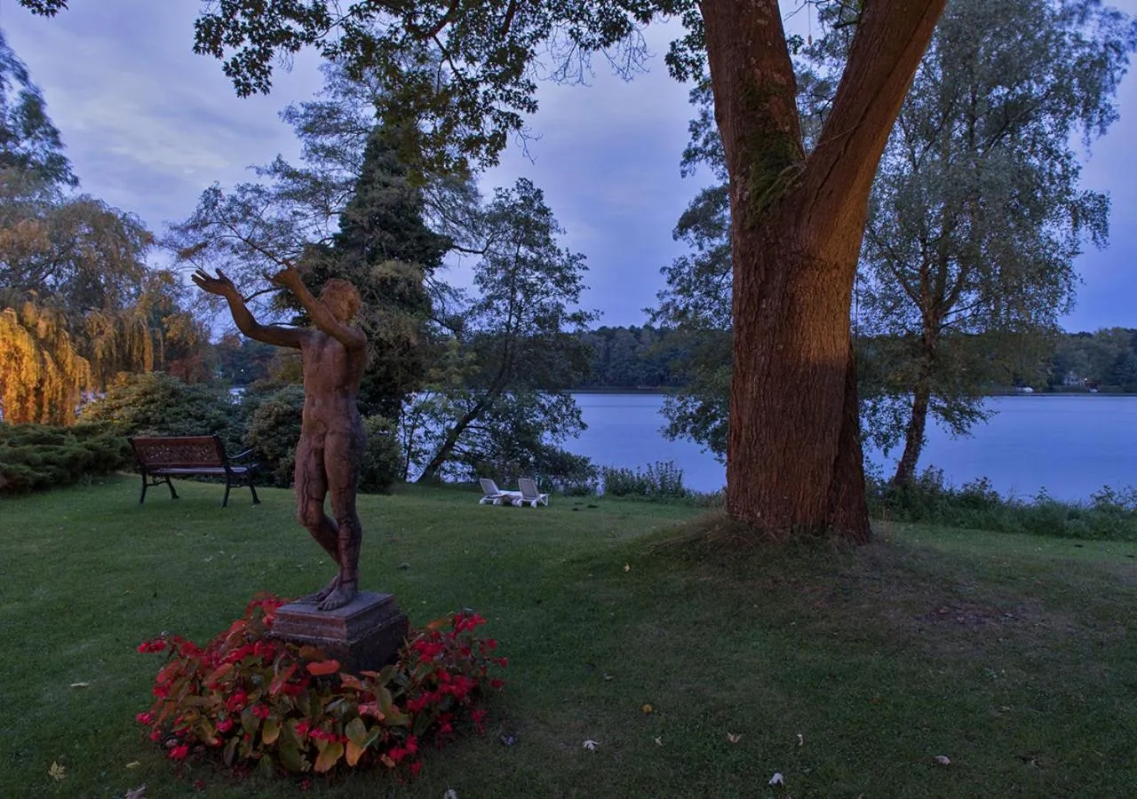 Natural landscape in Hotel Waldhaus Prieros