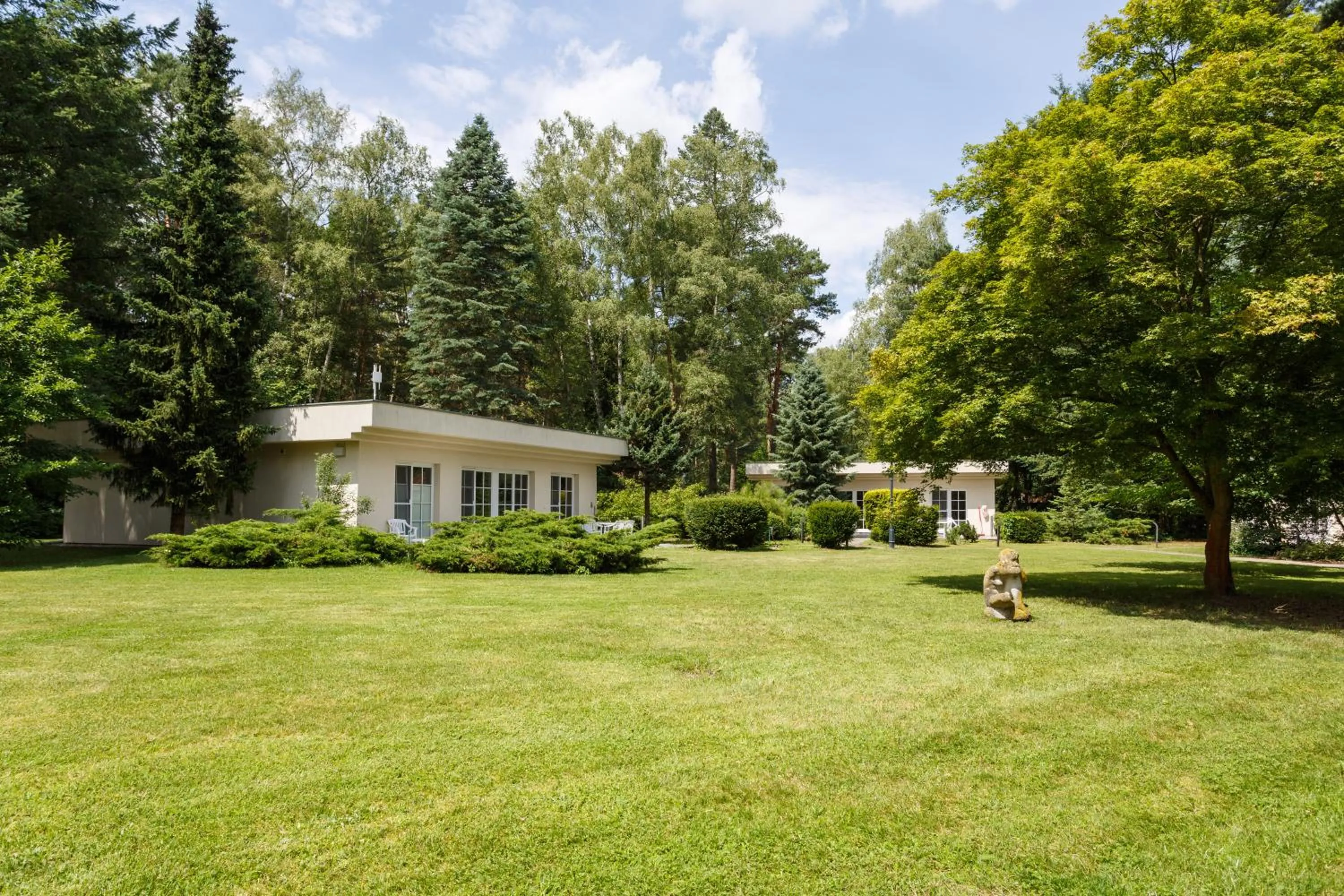 Property building in Hotel Waldhaus Prieros