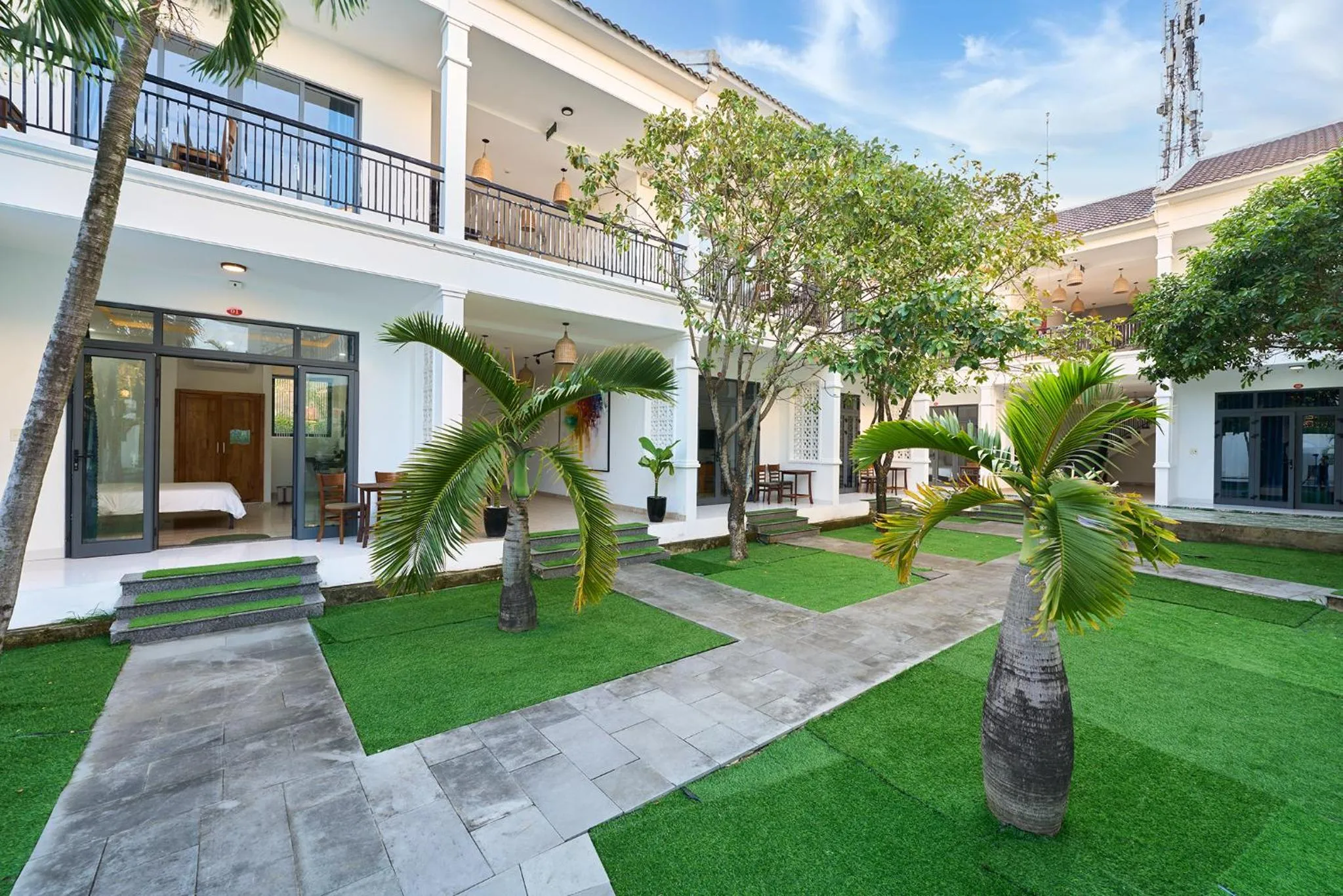 Day in Tran Family Villas Boutique Hotel