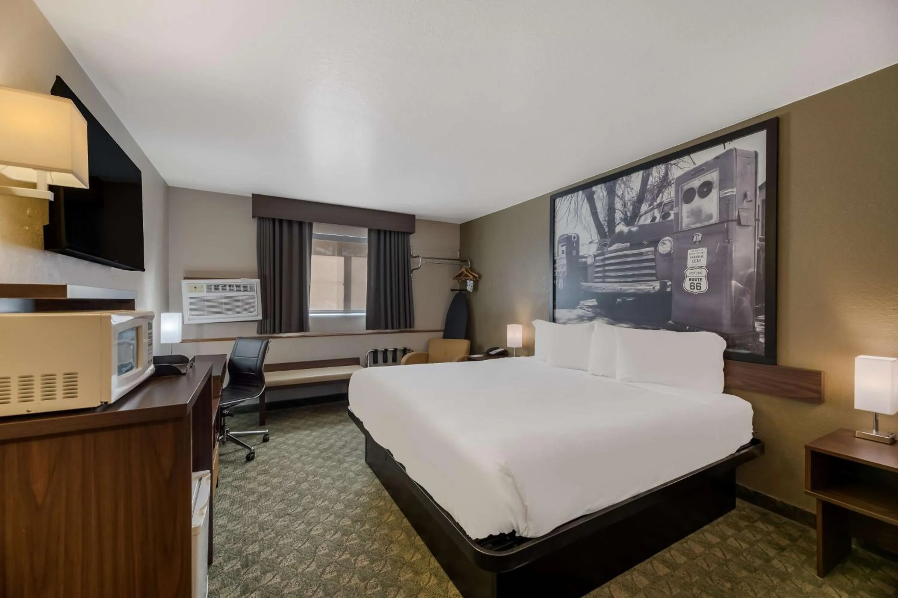 Bed in SureStay Hotel by Best Western Williams - Grand Canyon