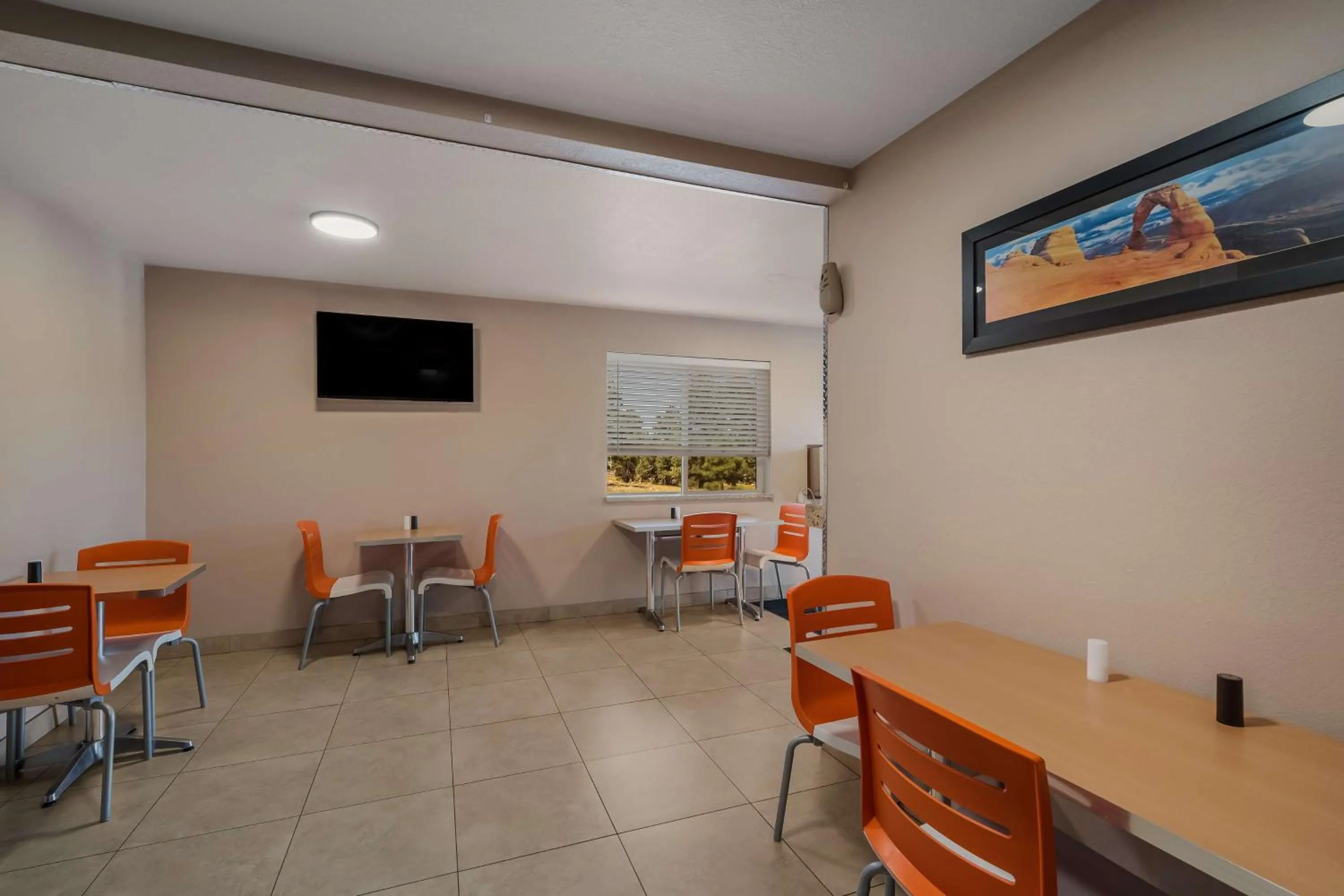 Restaurant/places to eat in SureStay Hotel by Best Western Williams - Grand Canyon